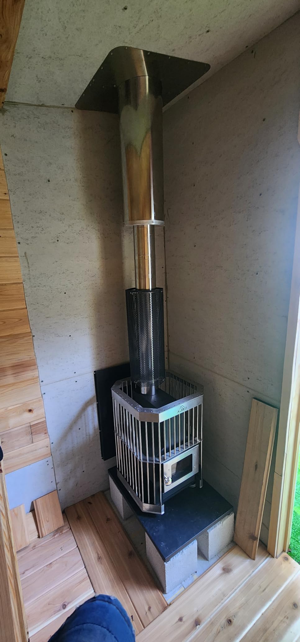 ALEKO Wood Burning Sauna Heater and Chimney Kit Customer Review ALEKO Wood Burning Sauna Heater and Chimney Kit - Customer Photo 2