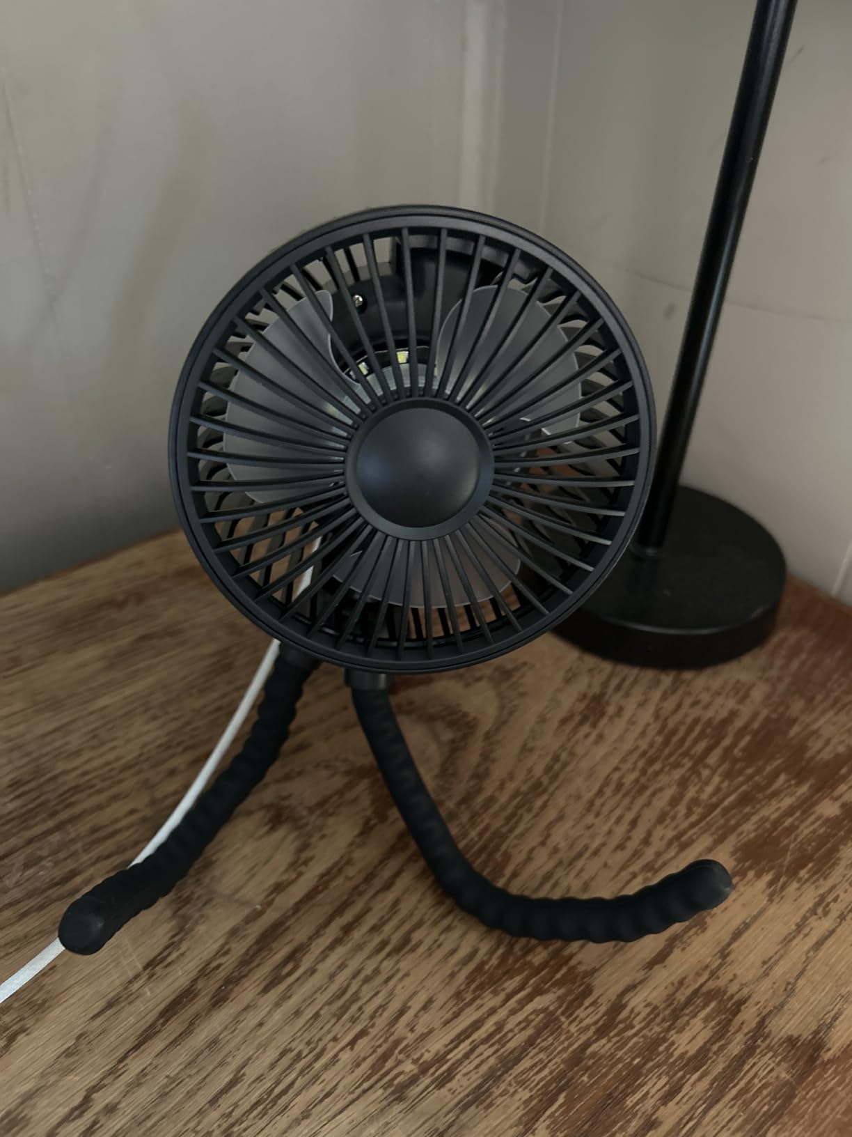 Gaiatop Baby Stroller Fan, 4000mAh Oscillating Mini Portable Fan with Light, 4 Speeds Battery Operated Small Handheld Desk Fan, 360° Rotate Flexible Tripod Clip On Fan for Car Seat Crib Travel Black Customer Review Gaiatop Baby Stroller Fan, 4000mAh Oscillating Mini Portable Fan with Light, 4 Speeds Battery Operated Small Handheld Desk Fan, 360° Rotate Flexible Tripod Clip On Fan for Car Seat Crib Travel Black - Customer Photo 1