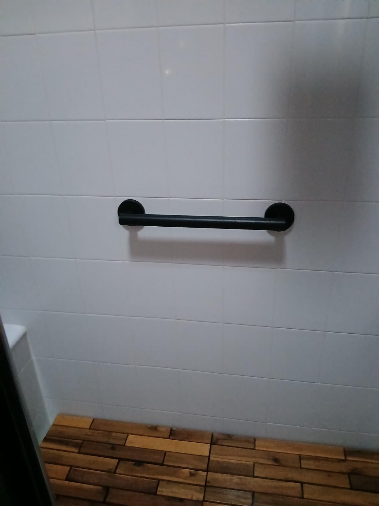 ADA Compliant Grab Bar, 500lbs Weight Support for Bath Safety (12 inch, Brushed Nickel) Customer Review ADA Compliant Grab Bar, 500lbs Weight Support for Bath Safety (12 inch, Brushed Nickel) - Customer Photo 1