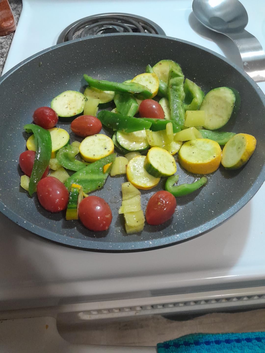 SENSARTE Nonstick Frying Pan Skillets, Swiss Granite Coating Omelette Pans, Healthy Cookware Chef's Pan, Free of Intentionally Added PFOA (8+11Inch with Lid) - Customer Photo 1