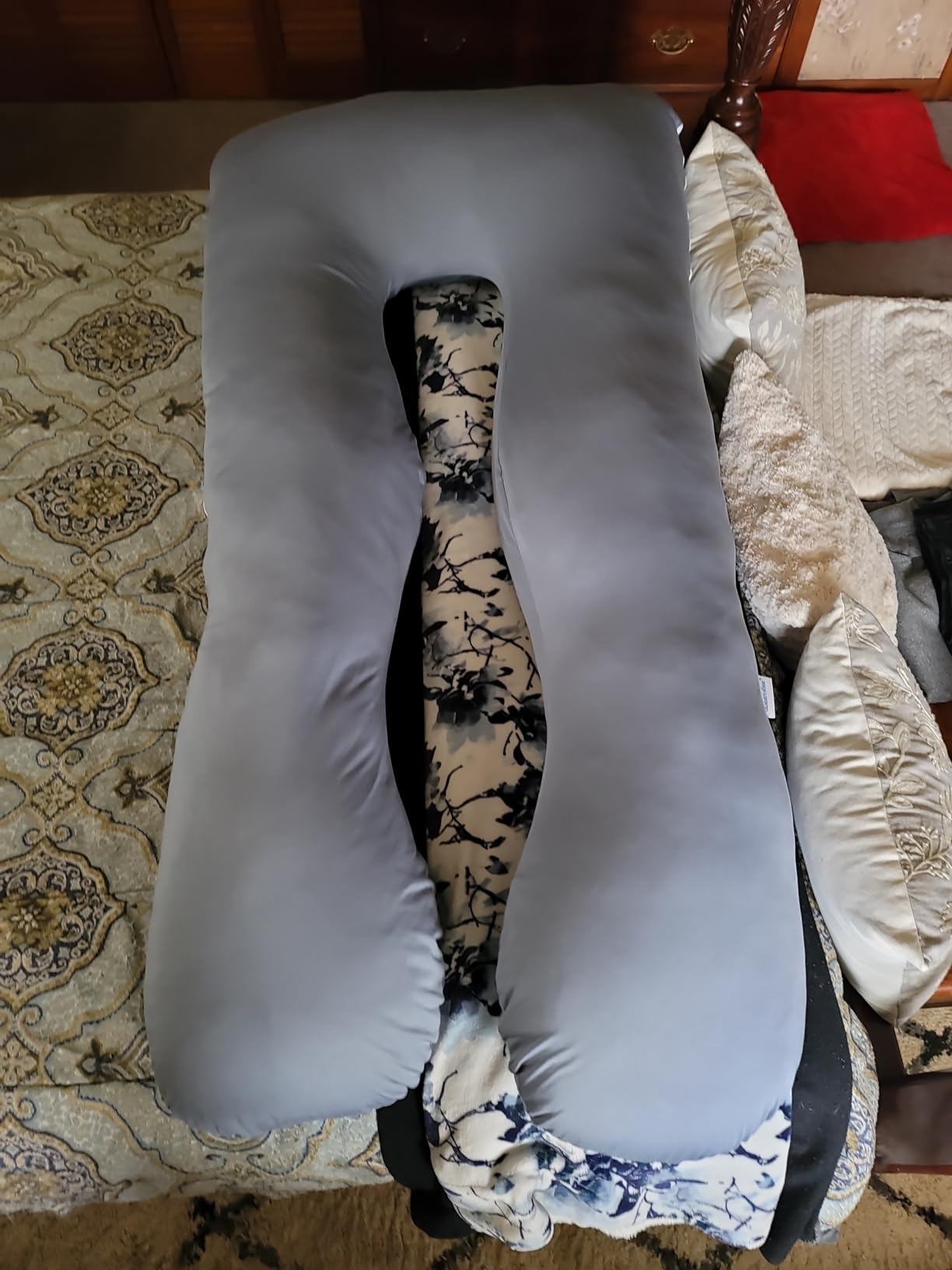 QUEEN ROSE Extra Long U Shaped Body Pillow, Cooling Pregnancy Pillows for Sleeping, 65 Inch Full Body Support Maternity Pillow for Adults, Support for Back, Hip, Legs for Pregnant Women, Grey - Customer Photo 2