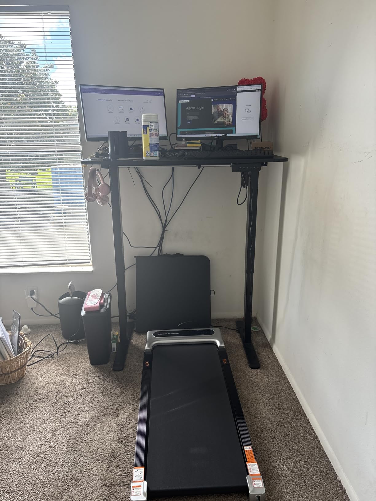 Under Desk Treadmill, Walking Pad for Home and Office, 2.5 HP Portable Walking Jogging Running Machine with Remote Control and LED Display, Silver Customer Review Under Desk Treadmill, Walking Pad for Home and Office, 2.5 HP Portable Walking Jogging Running Machine with Remote Control and LED Display, Silver - Customer Photo 1