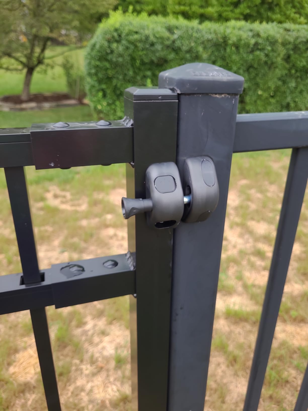 Weatherables Livingston Aluminum Fence Kit – DIY Kit for Backyard and Garden Fencing, Made with Durable Powder-Coated Aluminum That Combats Rust, Fading, and Corrosion (4' x 6' Fence Panel) Customer Review Weatherables Livingston Aluminum Fence Kit – DIY Kit for Backyard and Garden Fencing, Made with Durable Powder-Coated Aluminum That Combats Rust, Fading, and Corrosion (4' x 6' Fence Panel) - Customer Photo 2