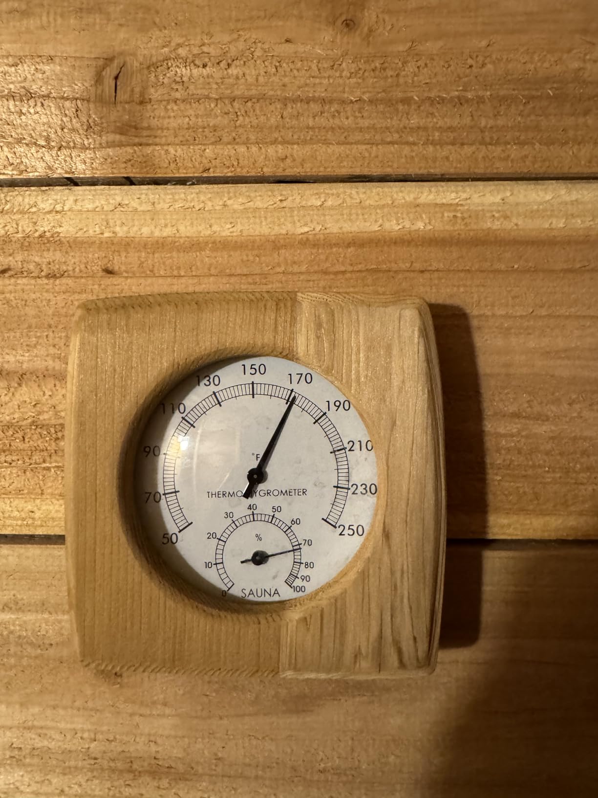 VEVOR Sauna Heater,220V Electric Sauna Stove, Steam Bath Sauna Heate 3h Timer and Adjustable Temp for Max. 176-318 Cubic Feet, Home Hotel Spa Shower Use (6KW) FCC Certification - Customer Photo 1