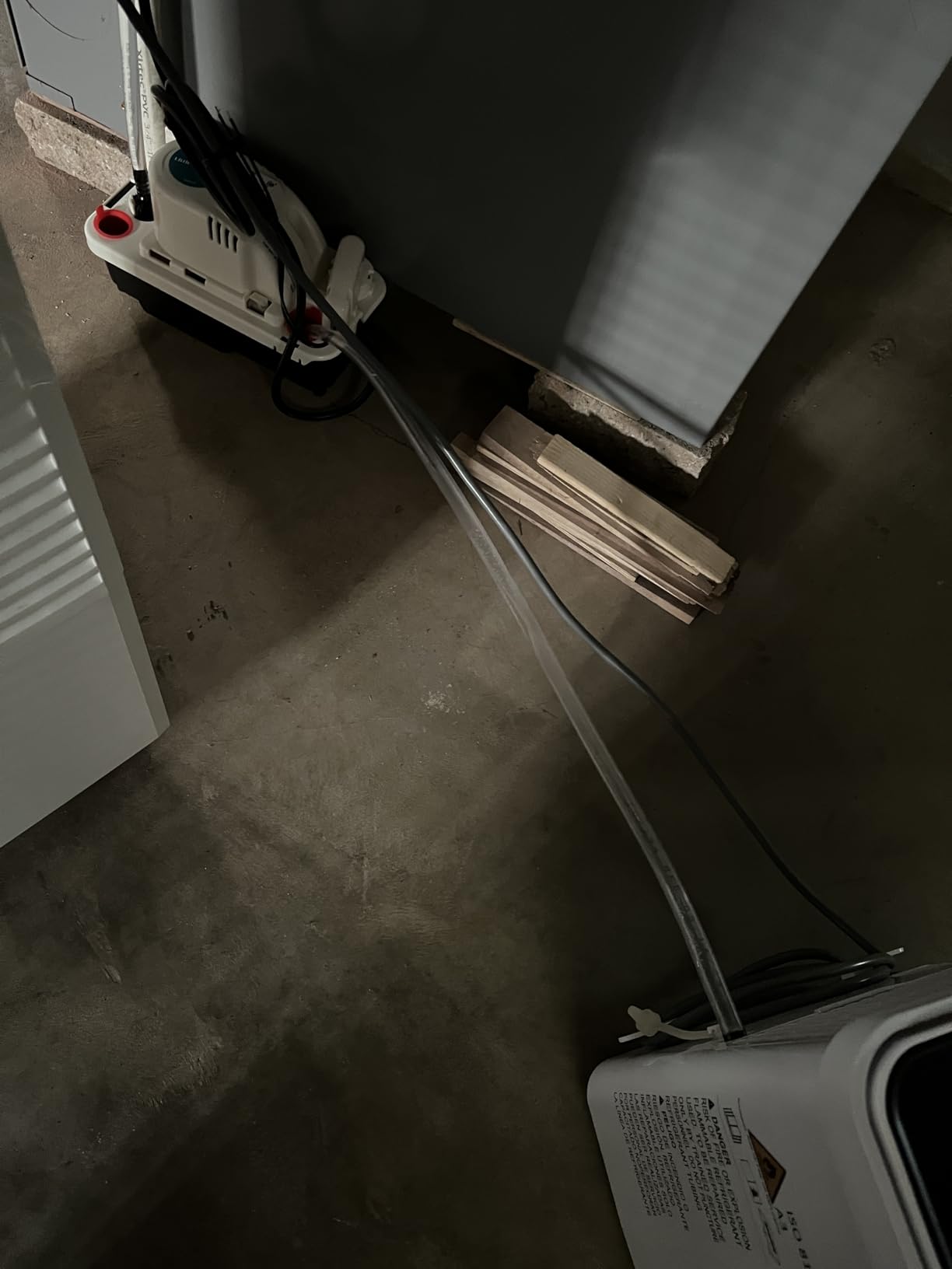 Shinco Commercial Dehumidifiers with Pump, 200 Pints Industrial Dehumidifier for Crawl Spaces, Basements Warehouse and Large Spaces up to 8,000 Sq Ft - Customer Photo 2