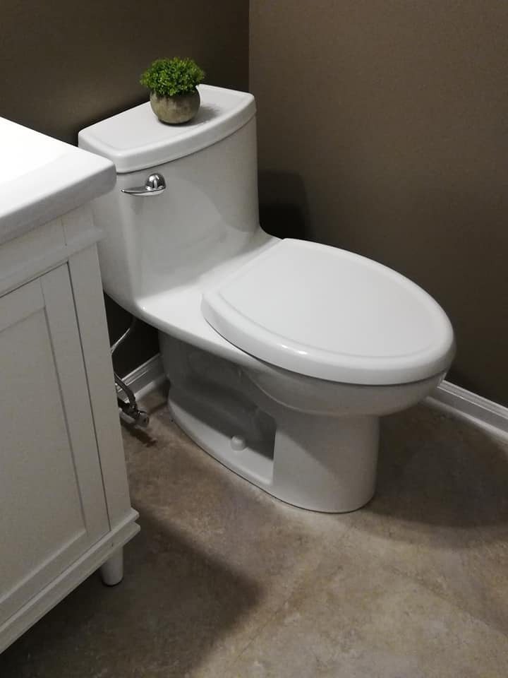 American Standard 612AA001.020 Compact Cadet 3, One-Piece Toilet with Slow-Close Seat and Wax Ring, Elongated Front, Left-Hand Flush, White, 1.28 gpf Customer Review American Standard 612AA001.020 Compact Cadet 3, One-Piece Toilet with Slow-Close Seat and Wax Ring, Elongated Front, Left-Hand Flush, White, 1.28 gpf - Customer Photo 1