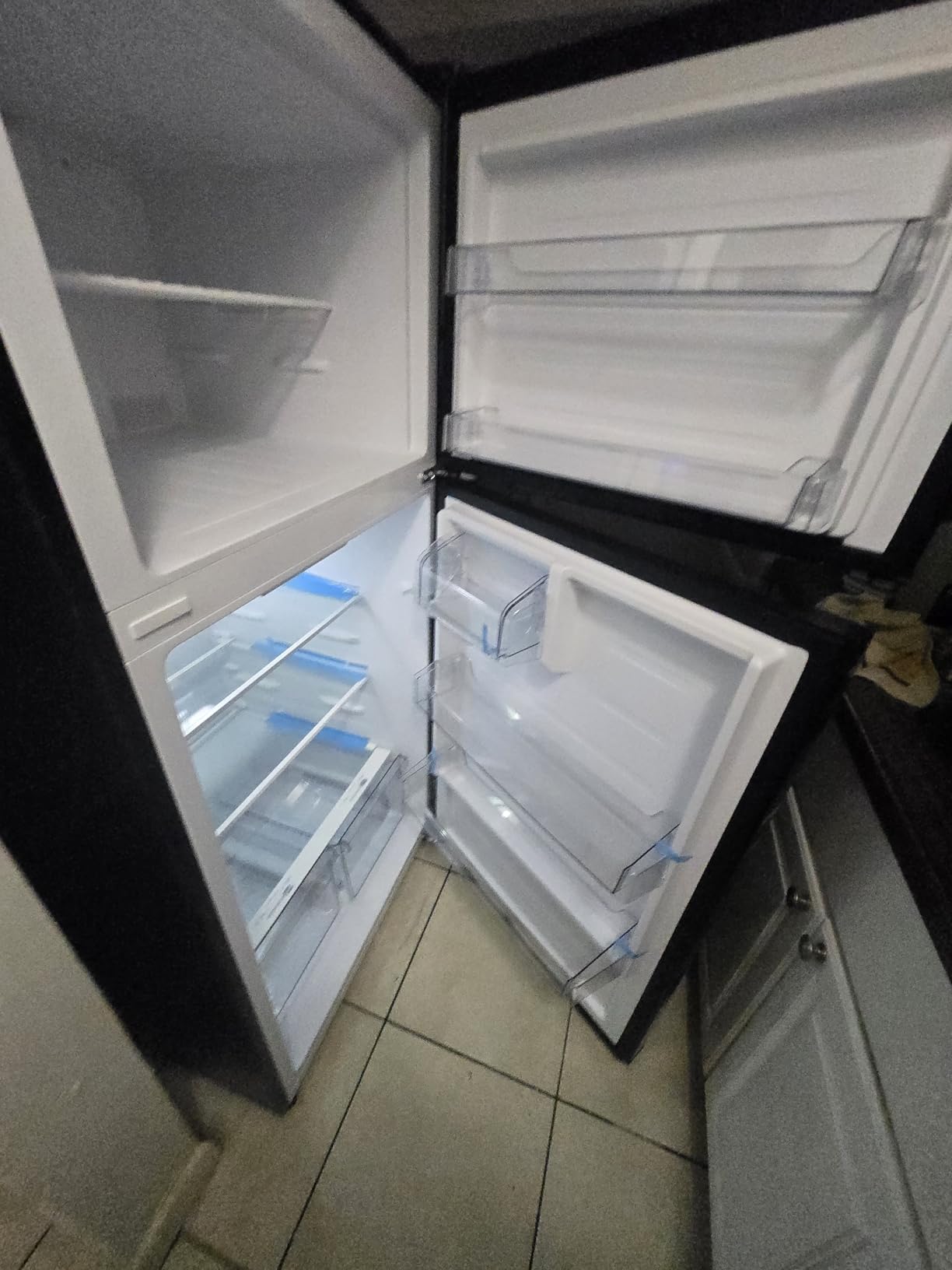 Kenmore 30 in. 18.2 cu. ft. Capacity Refrigerator/Freezer Adjustable Glass Shelving, Humidity Control Crispers, Gallon Door Bins, Black - Customer Photo 1
