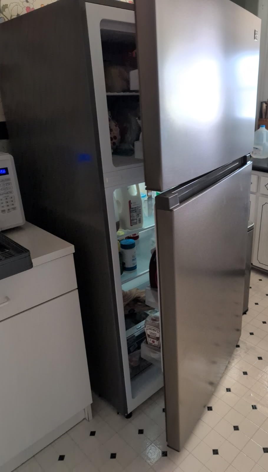 Kenmore 33 in. 20.4 cu. ft Capacity Refrigerator/Freezer with Full-Width Adjustable Glass Shelving, Humidity Control Crispers, Ice Maker, ENERGY STAR Certified, Black - Customer Photo 2