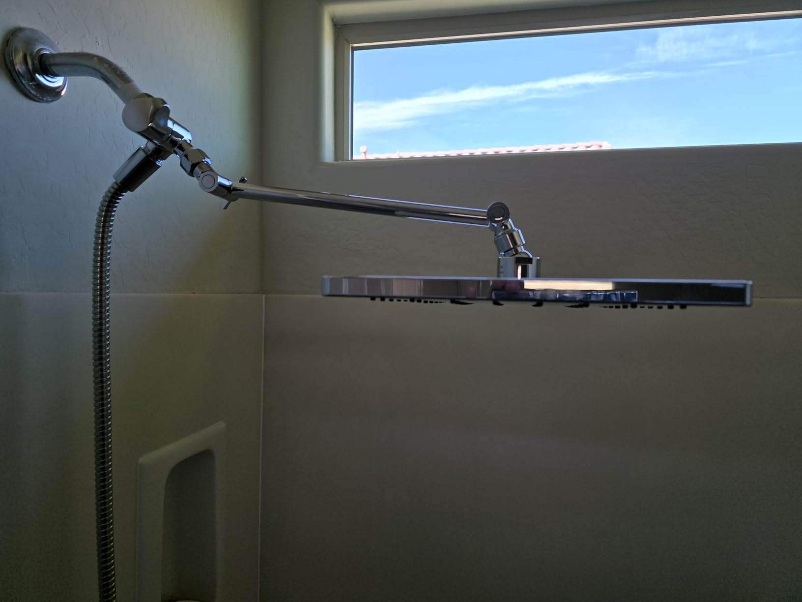 Delta Faucet 10-inch Raincan Shower Head and Hand Held Shower Combo, Brushed Nickel Square Shower Head, Rainfall Shower Head, Hand Shower, 1.75 GPM Flow Rate, Spotshield Brushed Nickel 75527-SN Customer Review Delta Faucet 10-inch Raincan Shower Head and Hand Held Shower Combo, Brushed Nickel Square Shower Head, Rainfall Shower Head, Hand Shower, 1.75 GPM Flow Rate, Spotshield Brushed Nickel 75527-SN - Customer Photo 1