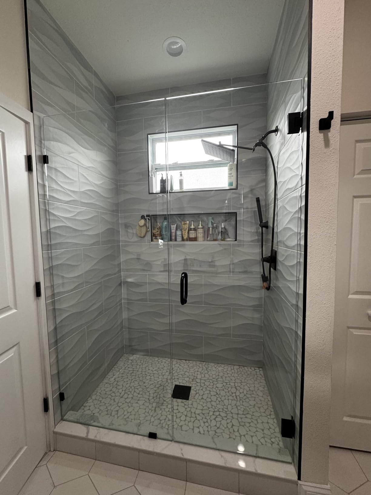 Delta Faucet 10-inch Raincan Shower Head and Hand Held Shower Combo, Brushed Nickel Square Shower Head, Rainfall Shower Head, Hand Shower, 1.75 GPM Flow Rate, Spotshield Brushed Nickel 75527-SN Customer Review Delta Faucet 10-inch Raincan Shower Head and Hand Held Shower Combo, Brushed Nickel Square Shower Head, Rainfall Shower Head, Hand Shower, 1.75 GPM Flow Rate, Spotshield Brushed Nickel 75527-SN - Customer Photo 3
