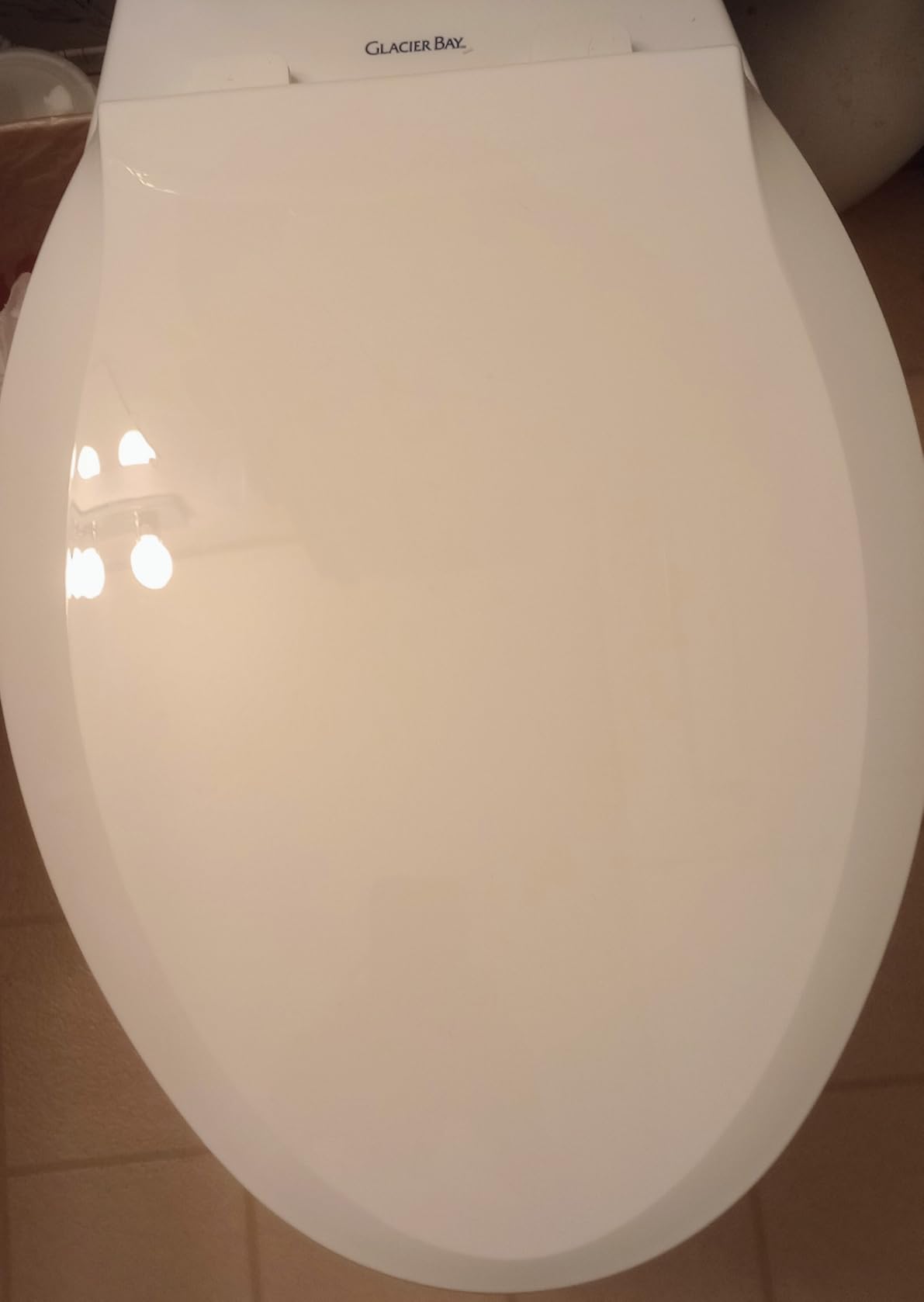 Elongated Toilet Seat Slow Close, Quiet Toilet Seat Cover with Never Loosen Durable Toilet Seat Lid Easy to Install & Clean, Polypropylene (PP), White Customer Review Elongated Toilet Seat Slow Close, Quiet Toilet Seat Cover with Never Loosen Durable Toilet Seat Lid Easy to Install & Clean, Polypropylene (PP), White - Customer Photo 1