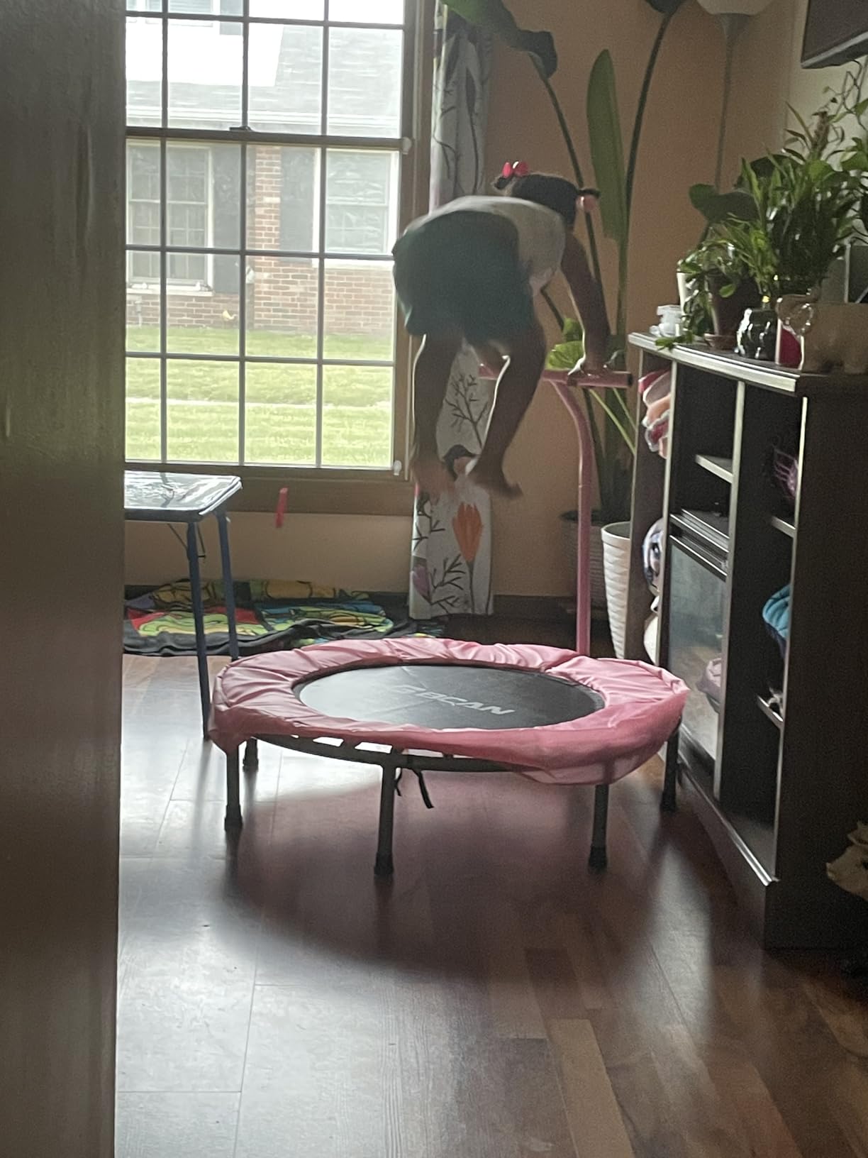 BCAN 36'' Mini Folding Ages 2 to 5 Toddler Trampoline with Handle for Kids, Two Ways to Assemble The Handle, Indoor/Garden Toddlers Trampoline with Super Safe Cover for Toddlers Customer Review BCAN 36'' Mini Folding Ages 2 to 5 Toddler Trampoline with Handle for Kids, Two Ways to Assemble The Handle, Indoor/Garden Toddlers Trampoline with Super Safe Cover for Toddlers - Customer Photo 2