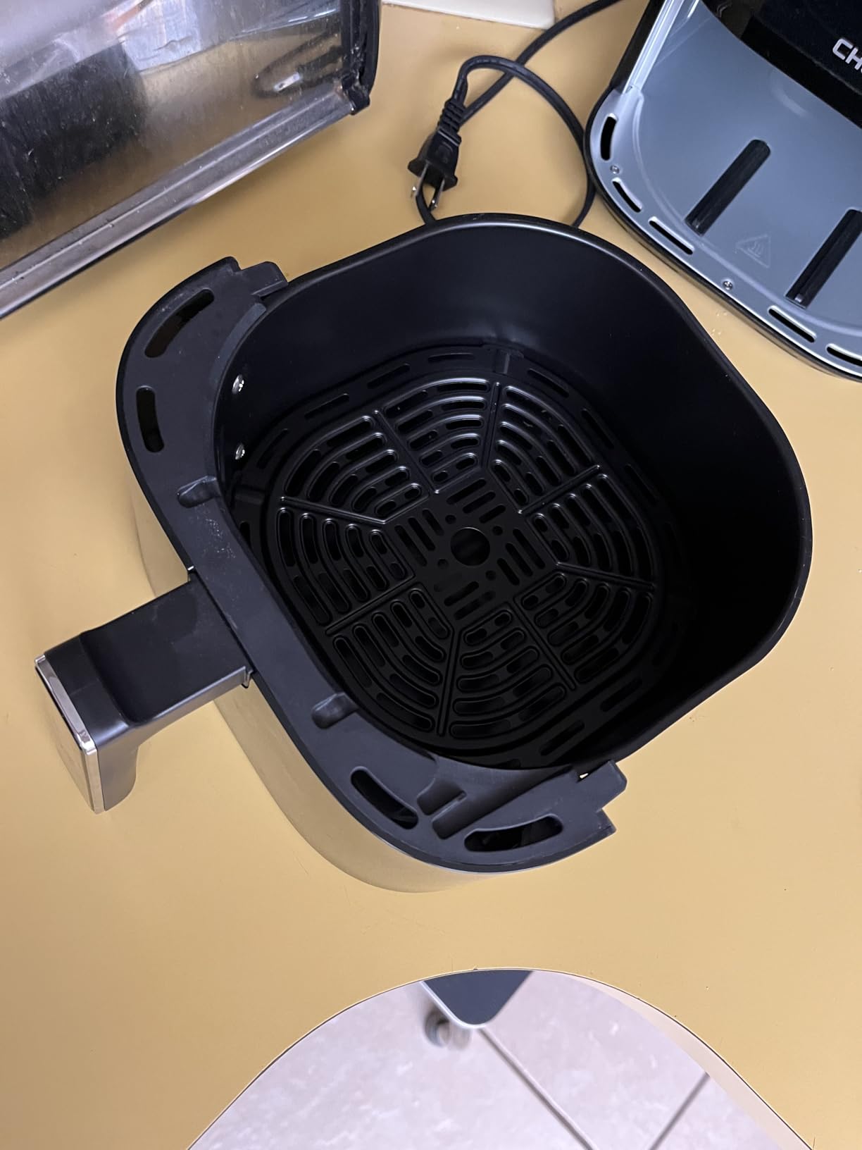 Chefman Air Fryer – 4 QT Compact Airfryer for Quick & Easy Meals in Minutes, Features Hi-Fry Technology for Extra Crisp, Touchscreen Controls with 4 Presets, Nonstick & Dishwasher Safe Basket - Black Customer Review Chefman Air Fryer – 4 QT Compact Airfryer for Quick & Easy Meals in Minutes, Features Hi-Fry Technology for Extra Crisp, Touchscreen Controls with 4 Presets, Nonstick & Dishwasher Safe Basket - Black - Customer Photo 1