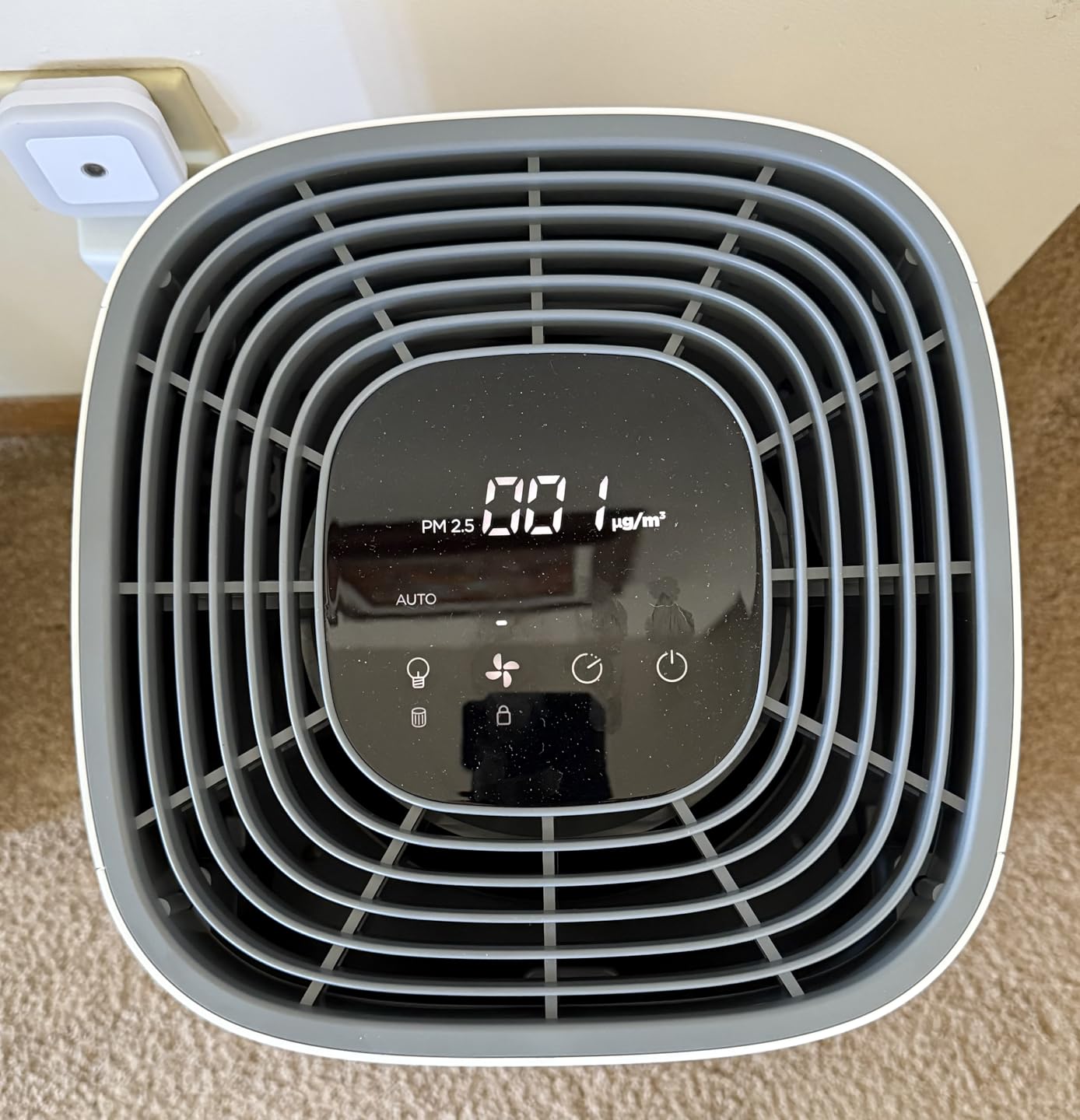 Clorox Air Purifiers for Home, True HEPA Filter, XL Rooms up to 2,220 sq ft, Removes 99.9% of Mold, Viruses, Wildfire Smoke, Allergens, Pet Allergies, Dust, AUTO Mode, UV-C Lightbulb, Whisper Quiet Customer Review Clorox Air Purifiers for Home, True HEPA Filter, XL Rooms up to 2,220 sq ft, Removes 99.9% of Mold, Viruses, Wildfire Smoke, Allergens, Pet Allergies, Dust, AUTO Mode, UV-C Lightbulb, Whisper Quiet - Customer Photo 2