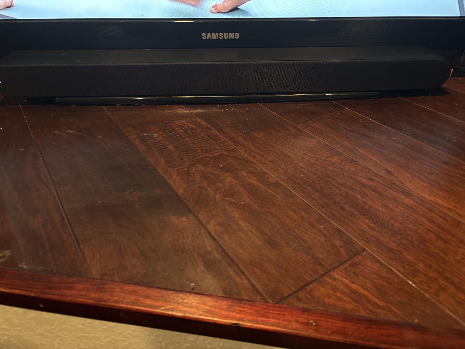VIZIO 5.1 Soundbar SE, Wireless Subwoofer, Surround Sound w/Dolby Atmos & DTS:X, Bluetooth Speaker, QuickFit™ Compatible – SV510X-08 (New, 2024 Model) Customer Review VIZIO 5.1 Soundbar SE, Wireless Subwoofer, Surround Sound w/Dolby Atmos & DTS:X, Bluetooth Speaker, QuickFit™ Compatible – SV510X-08 (New, 2024 Model) - Customer Photo 1