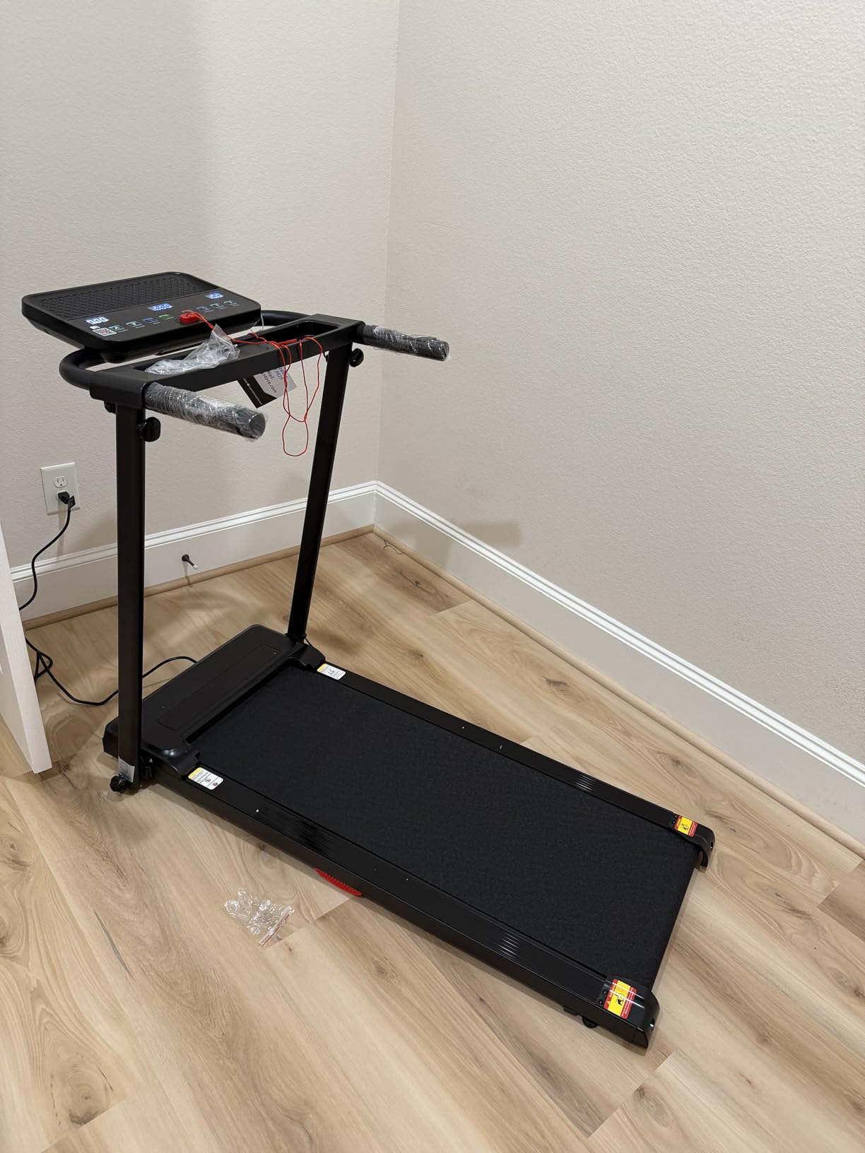 Treadmills for Home, 15% Incline Treadmill, Folding Treadmill Filpped Screen and Heart Rate Sensor, 3.0HP Quiet Brushless Dual Cushion System, 300lbs Weight Capacity Customer Review Photo LONTEK Treadmills for Home, 15% Incline Treadmill, Folding Treadmill Filpped Screen and Heart Rate Sensor, 3.0HP Quiet Brushless Dual Cushion System, 300lbs Weight Capacity - Customer Photo 1