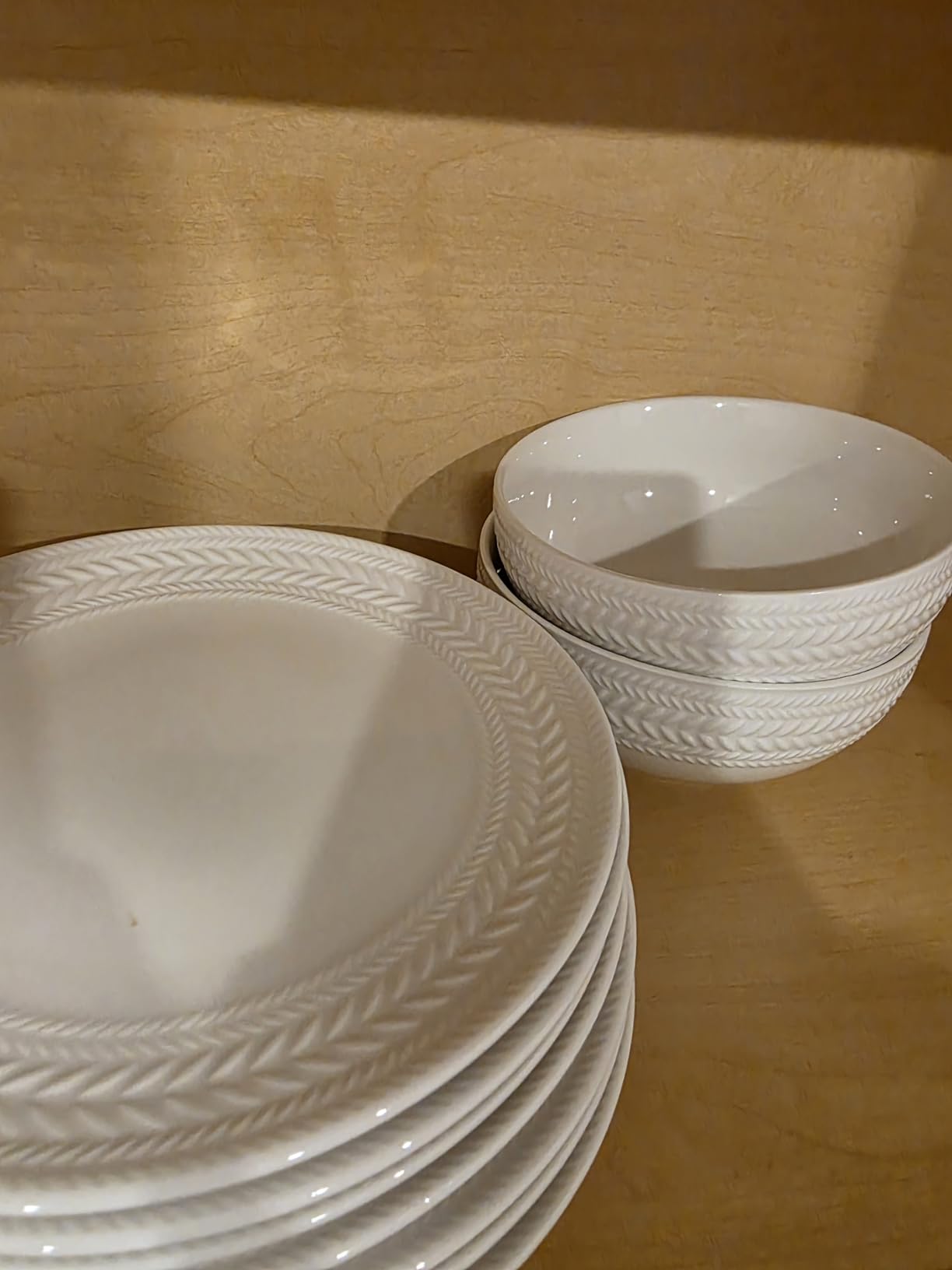 Pfaltzgraff Josephine 24 piece Dinnerware Set, Service for 8, White Customer Review Pfaltzgraff Josephine 24 piece Dinnerware Set, Service for 8, White - Customer Photo 1