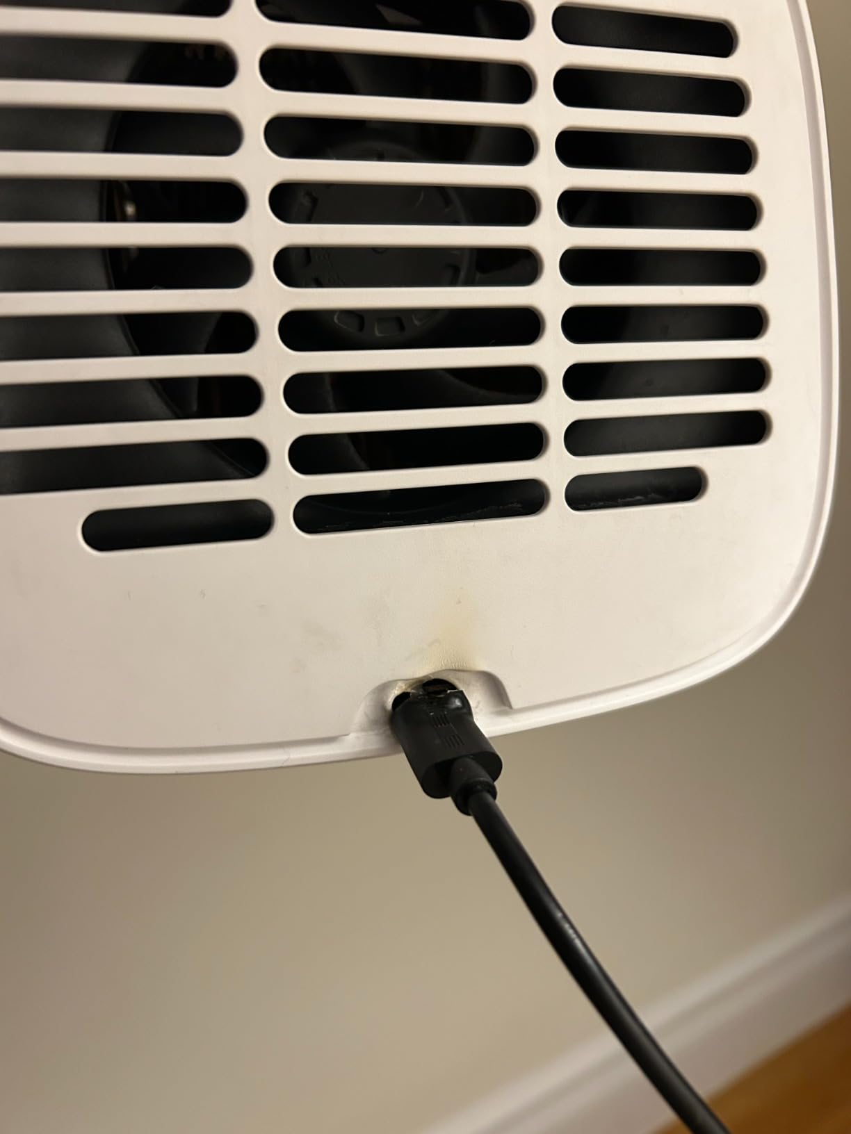 Evapolar evaCHILL Portable Air Conditioners - Portable AC Unit - Small Personal Evaporative Air Cooler & Fan for Desk, Office, Car, Camping, Grey Customer Review Evapolar evaCHILL Portable Air Conditioners - Portable AC Unit - Small Personal Evaporative Air Cooler & Fan for Desk, Office, Car, Camping, Grey - Customer Photo 2