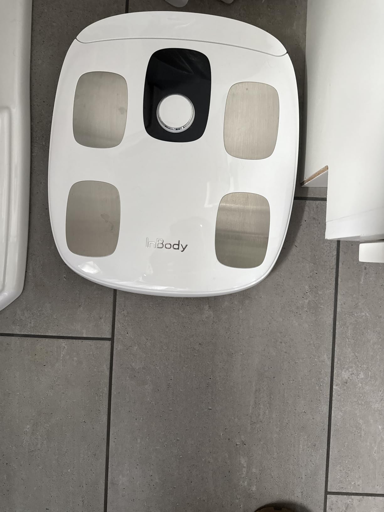 InBody Dial H30 Body Composition Scale | Smart Scale with BMI, Body Fat, Muscle Mass | Scale with App | Body Fat Measurement Device Customer Review InBody Dial H30 Body Composition Scale | Smart Scale with BMI, Body Fat, Muscle Mass | Scale with App | Body Fat Measurement Device - Customer Photo 1