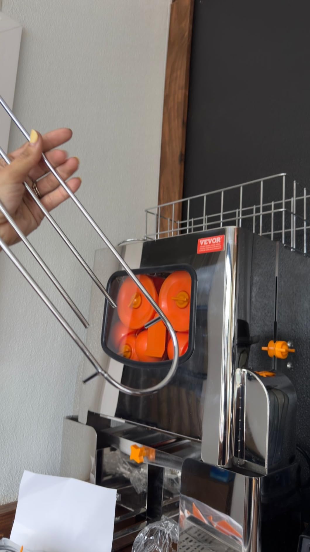 VEVOR Commercial Orange Juicer Machine, 120W Automatic Juice Extractor with Water Tap, Stainless Steel Orange Squeezer 20 Oranges/Minute, with Pull-Out Filter Box, PC Cover, 2 Peel Collecting Buckets Customer Review VEVOR Commercial Orange Juicer Machine, 120W Automatic Juice Extractor with Water Tap, Stainless Steel Orange Squeezer 20 Oranges/Minute, with Pull-Out Filter Box, PC Cover, 2 Peel Collecting Buckets - Customer Photo 2