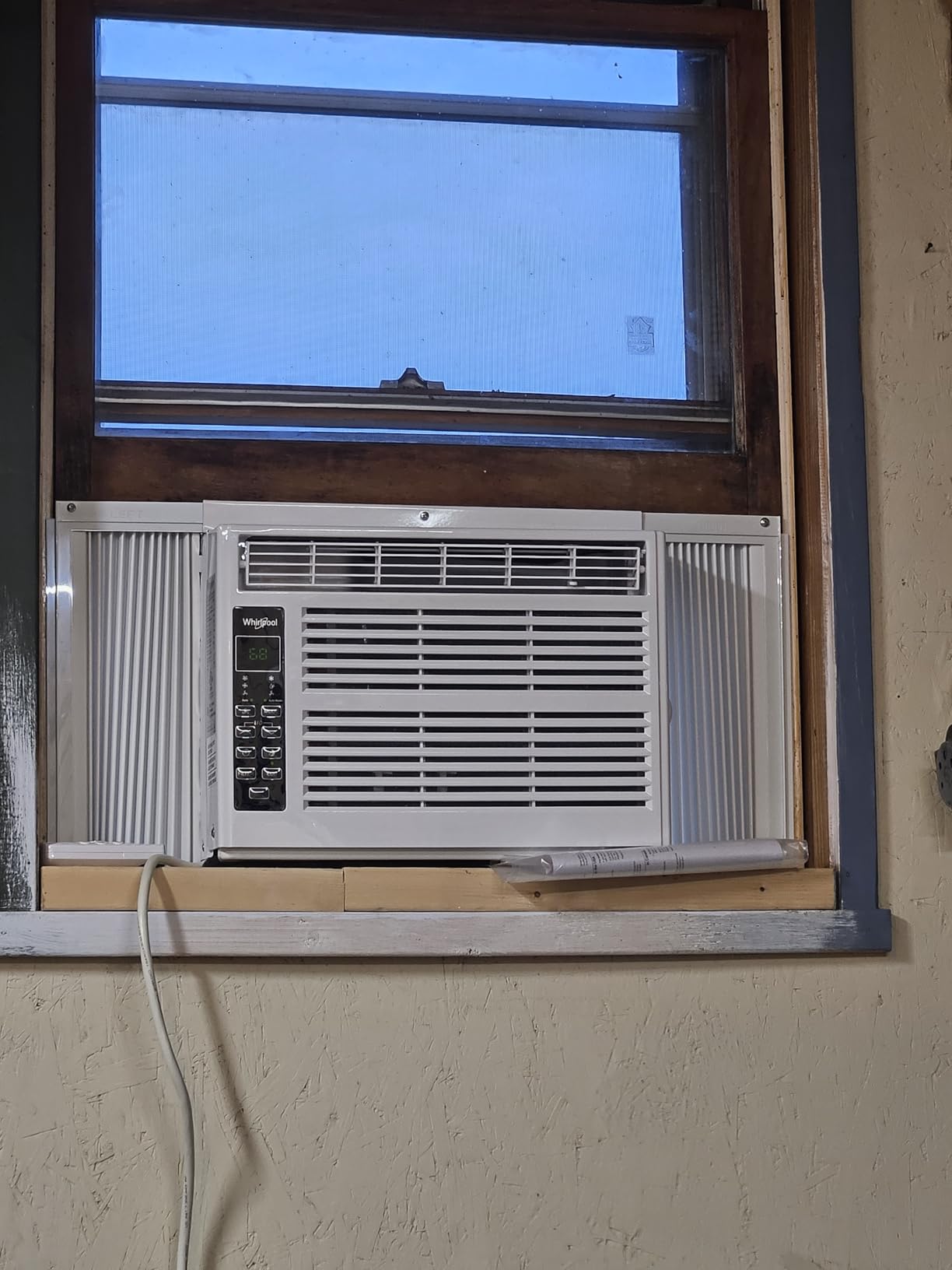 Whirlpool 24,000 BTU Window Air Conditioner with Dehumidifier, 230V, Window AC for Extra Large Rooms up to 1500 Sq. Ft., Bedroom, Living Room, Apartment, with Remote, 3 Speeds, and 24H Timer, White Customer Review Whirlpool 24,000 BTU Window Air Conditioner with Dehumidifier, 230V, Window AC for Extra Large Rooms up to 1500 Sq. Ft., Bedroom, Living Room, Apartment, with Remote, 3 Speeds, and 24H Timer, White - Customer Photo 2