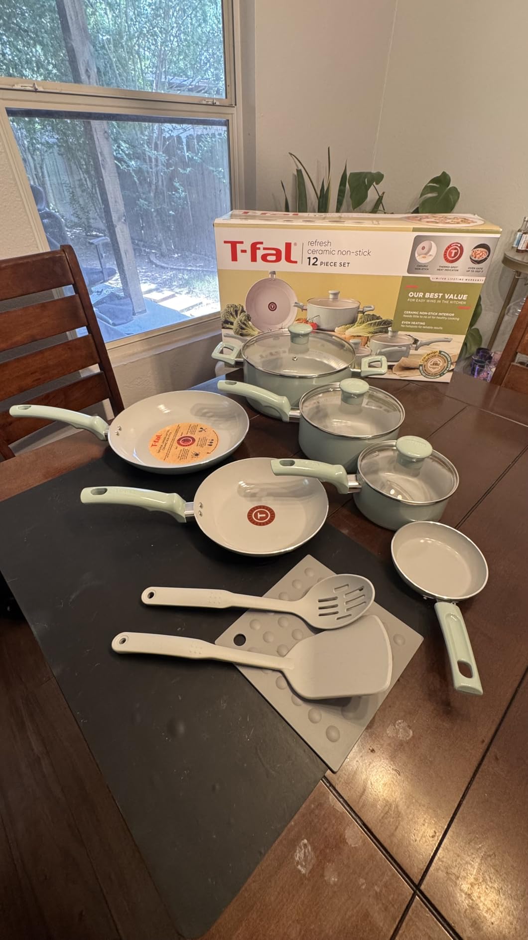T-Fal Refresh Ceramic Frying Pans Nonstick 12 Inch Skillet, Oven Safe to 350°F, Cookware with Stay-Cool Handle, Moon Grey Customer Review T-Fal Refresh Ceramic Frying Pans Nonstick 12 Inch Skillet, Oven Safe to 350°F, Cookware with Stay-Cool Handle, Moon Grey - Customer Photo 2