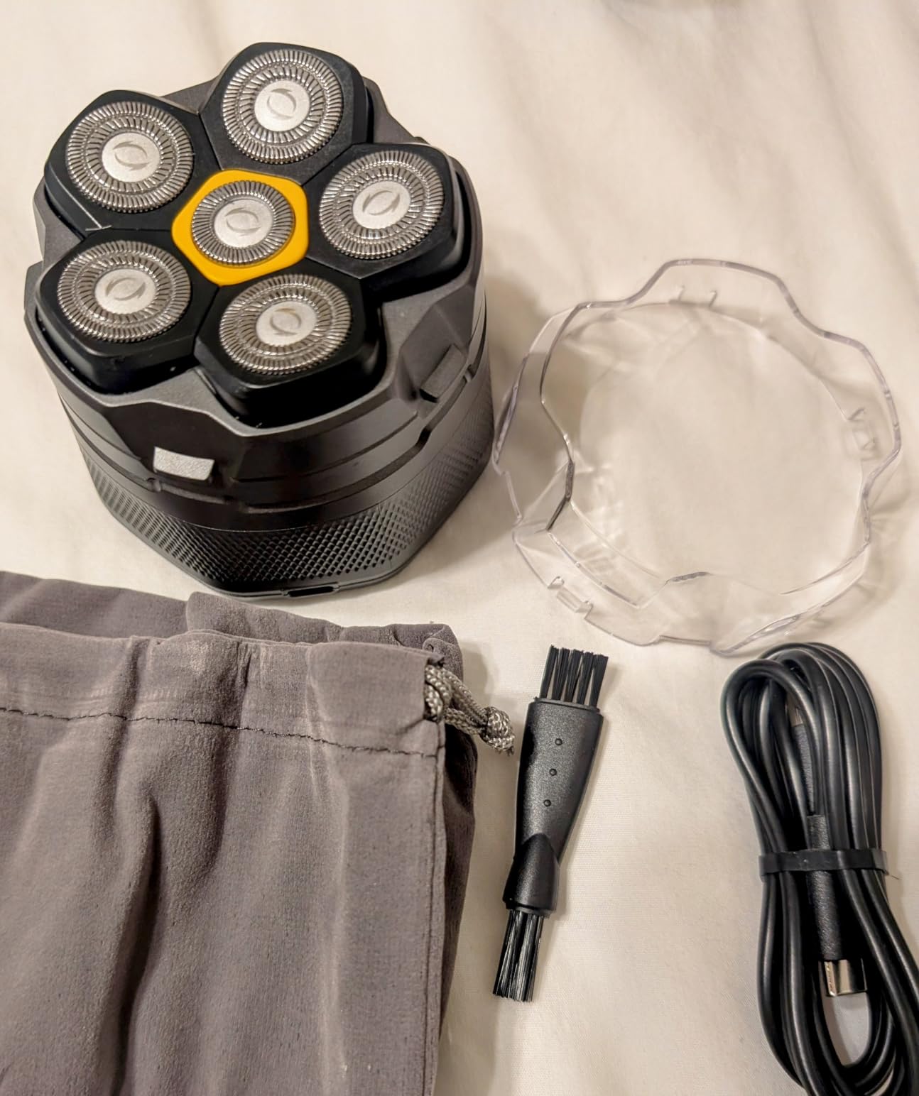 Head Shaver for Bald Men,DOAO Waterproof Wet Dry Bald Head Shavers, 6D LED Display Electric Rechargeable Head Shaving Kit with Type-C Charge Customer Review Head Shaver for Bald Men,DOAO Waterproof Wet Dry Bald Head Shavers, 6D LED Display Electric Rechargeable Head Shaving Kit with Type-C Charge - Customer Photo 1