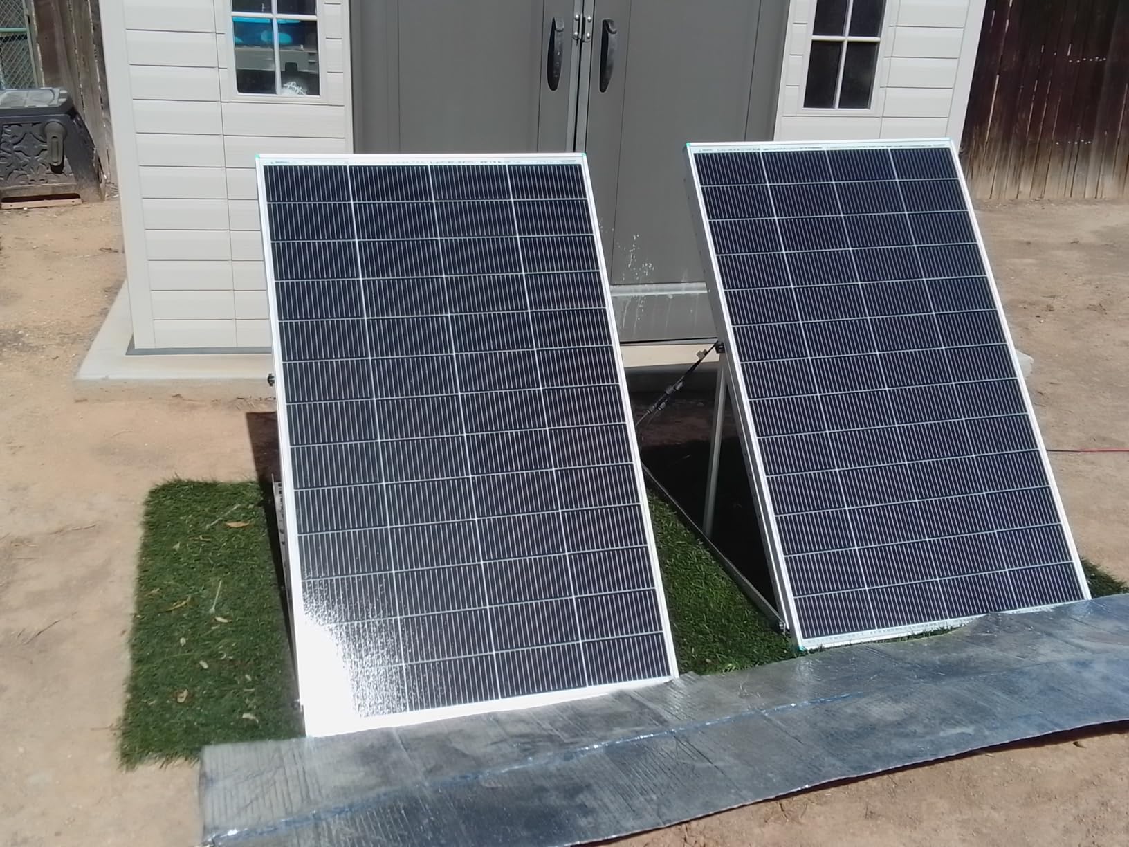 Renogy 100W Solar Panel N-Type, 12V 100 Watt Solar Panel 16BB 25% High-Efficiency, N-Type Solar Panels for RV Marine Boat Trailer Camper Rooftop Farm and Other Off-Grid System Customer Review Renogy 100W Solar Panel N-Type, 12V 100 Watt Solar Panel 16BB 25% High-Efficiency, N-Type Solar Panels for RV Marine Boat Trailer Camper Rooftop Farm and Other Off-Grid System - Customer Photo 2
