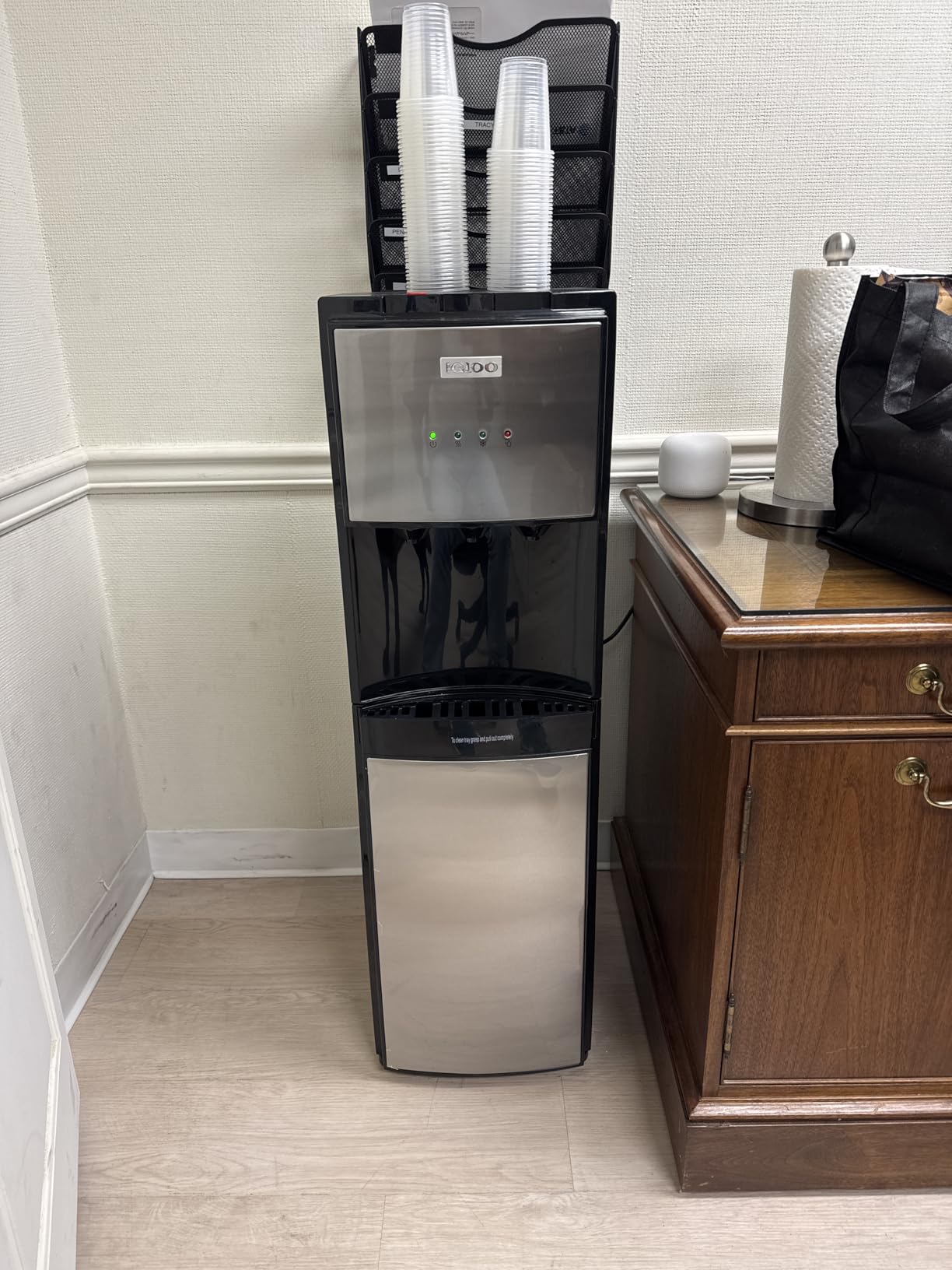 Igloo Bottom Loading Water Cooler – Hot & Cold Dispenser – Black & Stainless Steel, Holds 3 & 5 Gallon Jugs, Child Safety Lock – for Homes, Kitchens, Offices, Dorms Customer Review Igloo Bottom Loading Water Cooler – Hot & Cold Dispenser – Black & Stainless Steel, Holds 3 & 5 Gallon Jugs, Child Safety Lock – for Homes, Kitchens, Offices, Dorms - Customer Photo 1
