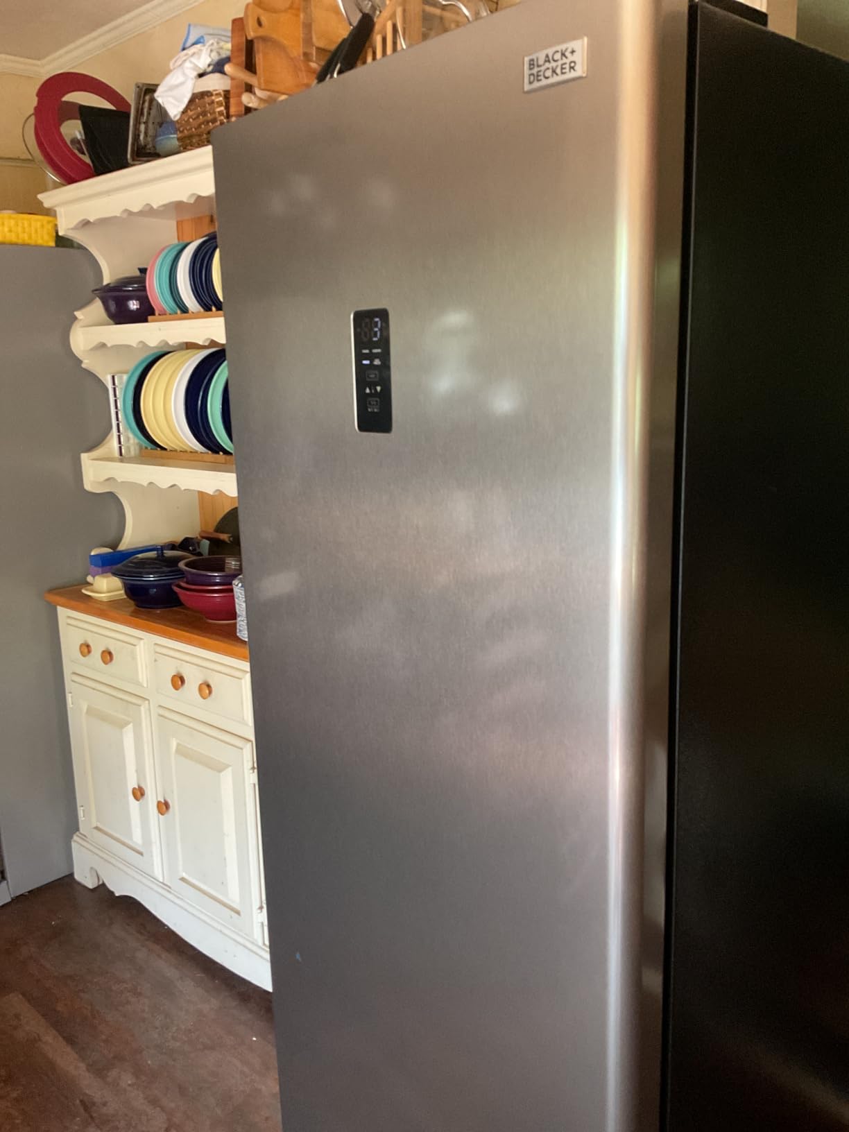 BLACK+DECKER 16 Cu. Ft. French Door Refrigerator with Built-in Ice Maker, Full Size Refrigerator with Bottom Mount Freezer Drawer, Frost Free, ENERGY STAR certified, BRF1600GIMB, Black Customer Review BLACK+DECKER 16 Cu. Ft. French Door Refrigerator with Built-in Ice Maker, Full Size Refrigerator with Bottom Mount Freezer Drawer, Frost Free, ENERGY STAR certified, BRF1600GIMB, Black - Customer Photo 1