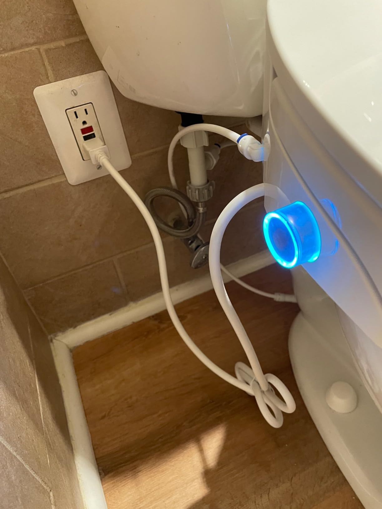 Upgrade Smart Bidet Toilet Seat Elongated, Electronic Heated Bidet with Adjustable Warm Air Dryer, Unlimited Warm Water, Night Light, Slow Closed Toilet Seat & Lid, Remote Control Customer Review Upgrade Smart Bidet Toilet Seat Elongated, Electronic Heated Bidet with Adjustable Warm Air Dryer, Unlimited Warm Water, Night Light, Slow Closed Toilet Seat & Lid, Remote Control - Customer Photo 2