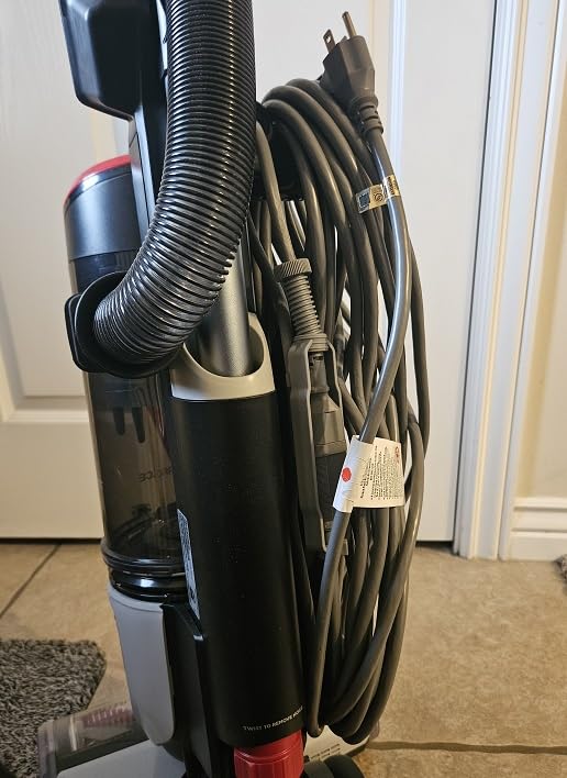 Sanitaire Response Commercial Upright Vacuum, SC5900A Customer Review Sanitaire Response Commercial Upright Vacuum, SC5900A - Customer Photo 3