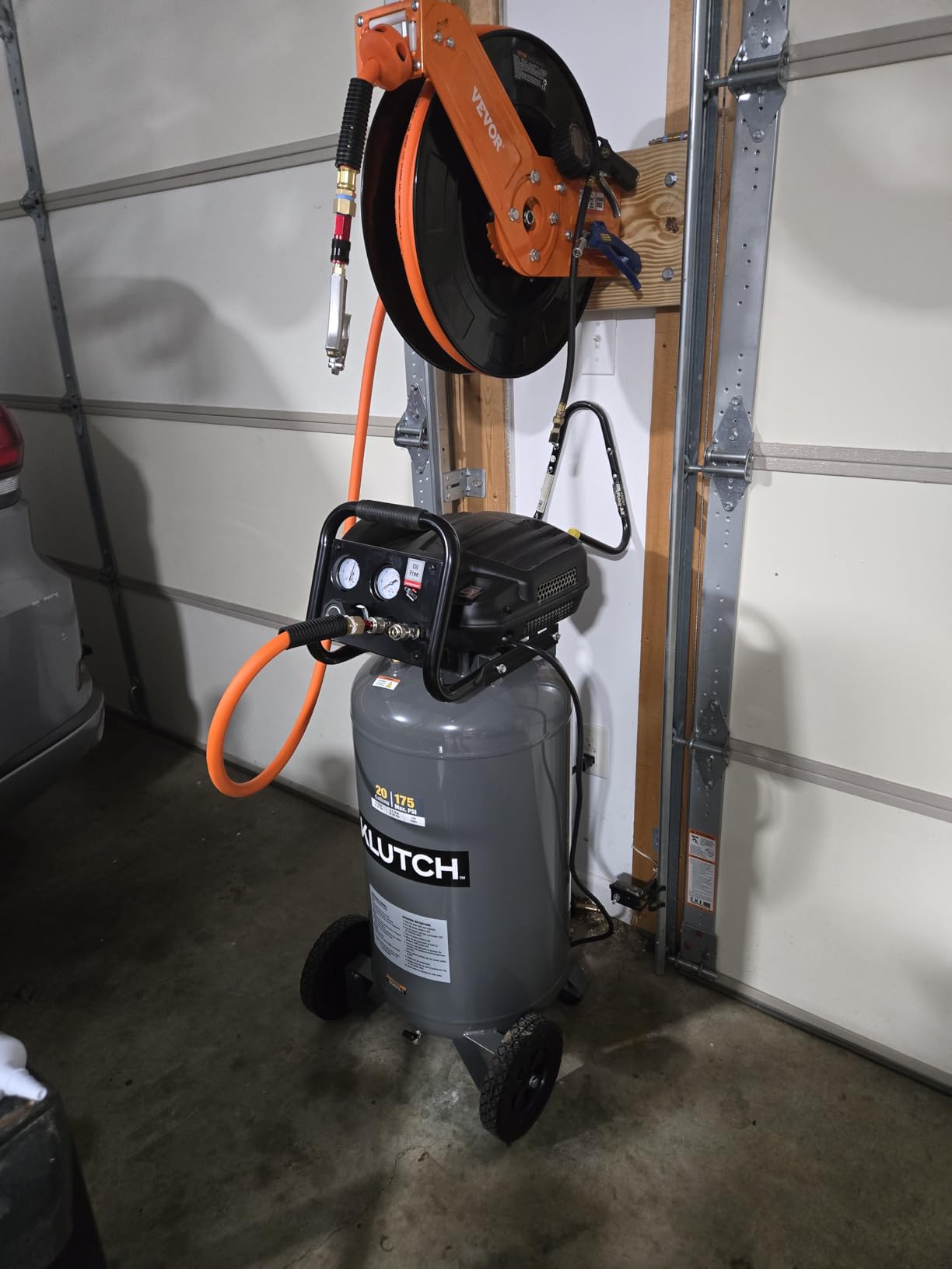 Klutch 60-Gallon Single-Stage Vertical Air Compressor, 3.7 HP, 230 Volts - Customer Photo 1