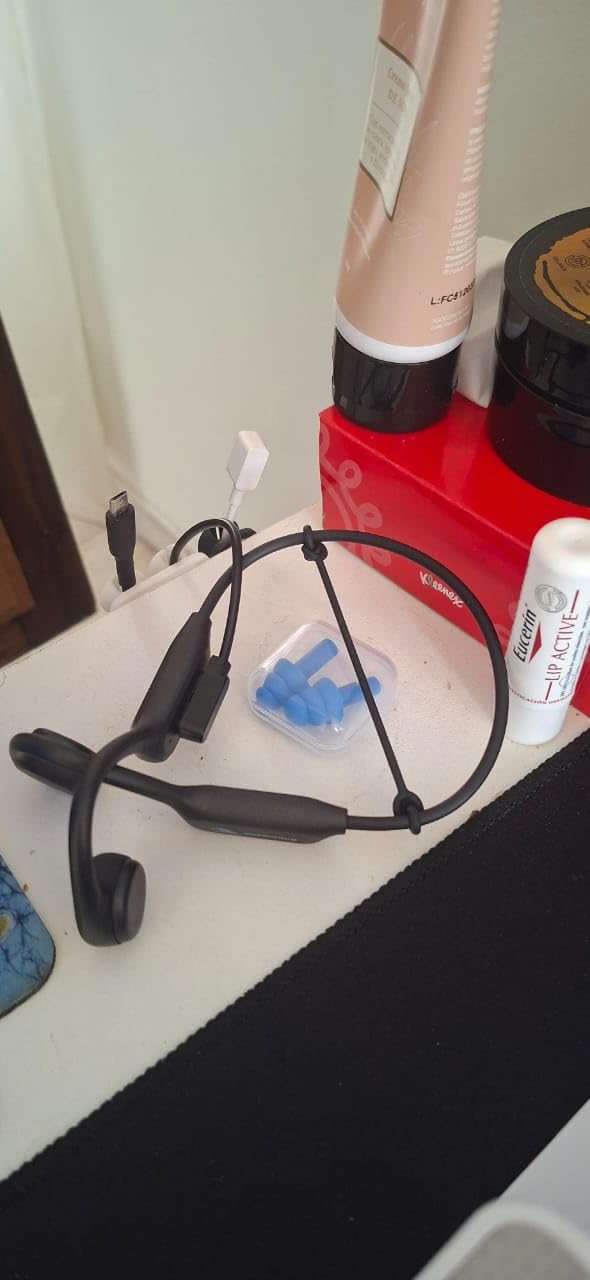 Bone Conduction Swimming Headphones Underwater,IPX8 Waterproof Bluetooth 5.4 Open Ear Headphones with 32G MP3 Memory for Swimming,Running, Cycling and More Activities Customer Review Bone Conduction Swimming Headphones Underwater,IPX8 Waterproof Bluetooth 5.4 Open Ear Headphones with 32G MP3 Memory for Swimming,Running, Cycling and More Activities - Customer Photo 1
