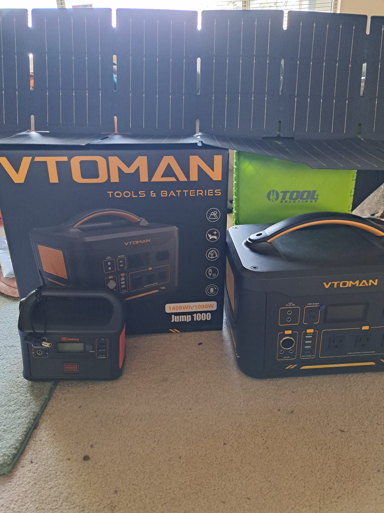 VTOMAN FlashSpeed 300 Portable Power Station 300W, 230Wh Solar Generator with LiFePO4 Battery Pack, 3000 Cycles, PD 100W USB-C, 6 Outlets for Outdoor Camping, RV, Off-grid, Home Backup Customer Review VTOMAN FlashSpeed 300 Portable Power Station 300W, 230Wh Solar Generator with LiFePO4 Battery Pack, 3000 Cycles, PD 100W USB-C, 6 Outlets for Outdoor Camping, RV, Off-grid, Home Backup - Customer Photo 1