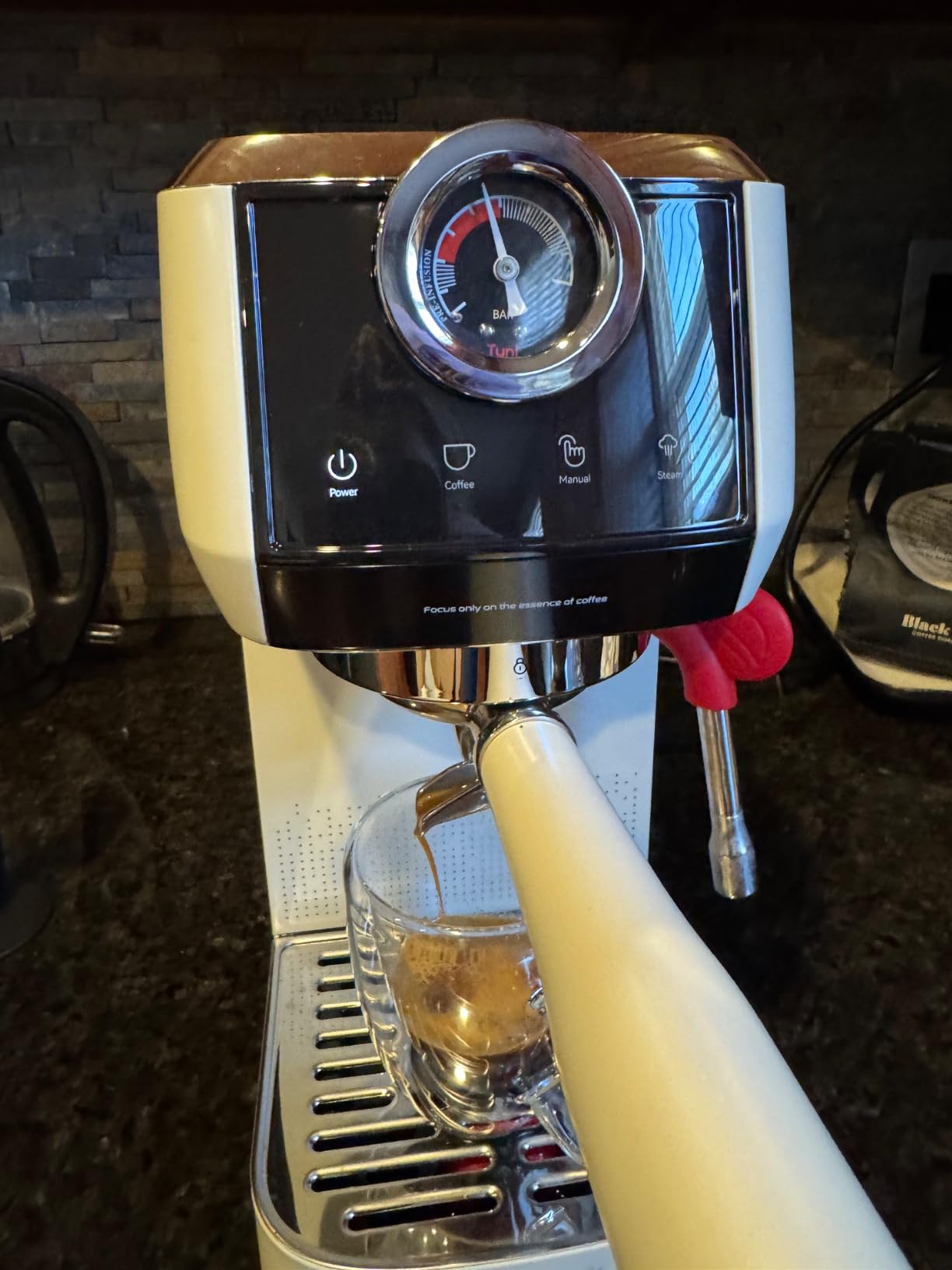 Tuni E2 58mm Espresso Machine 20Bar Espresso Maker, Dual Boiler Coffee Maker with 10mm Steam Milk Frother, Semi-automatic Coffee Machine with UKLA Pump for Espresso, Gift for Coffee Lover Customer Review Tuni E2 58mm Espresso Machine 20Bar Espresso Maker, Dual Boiler Coffee Maker with 10mm Steam Milk Frother, Semi-automatic Coffee Machine with UKLA Pump for Espresso, Gift for Coffee Lover - Customer Photo 1
