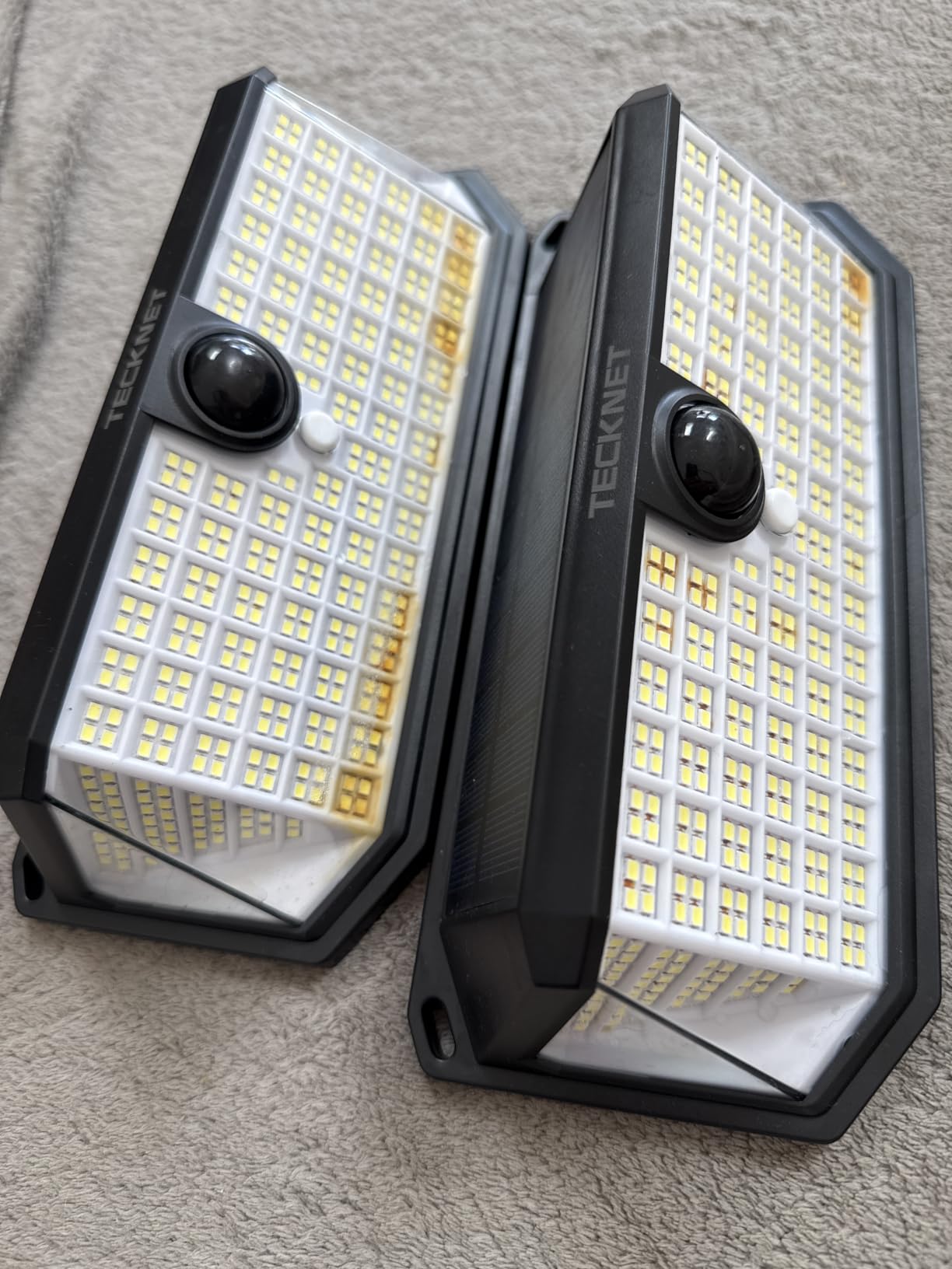 TECKNET 416 LED Solar Lights Outdoor Waterproof, 300° Angle & 3 Lighting Modes Motion Sensor Outdoor Lights, 2 Pack Security Solar Flood Lights IP66 for Fence Front Door Yard Deck Garden Garage Customer Review TECKNET 416 LED Solar Lights Outdoor Waterproof, 300° Angle & 3 Lighting Modes Motion Sensor Outdoor Lights, 2 Pack Security Solar Flood Lights IP66 for Fence Front Door Yard Deck Garden Garage - Customer Photo 1