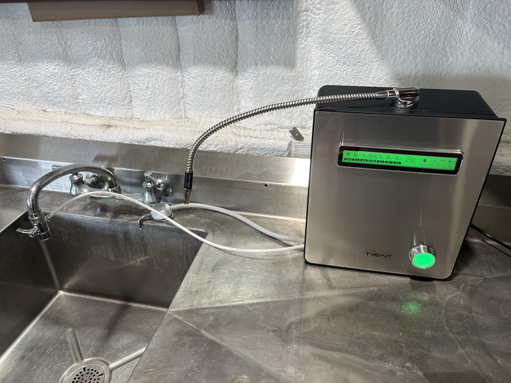 Tyent - Edge 7 Water Ionizer - Dual Filtration System - Hydrogen Enhanced Water Purification - Adjustable pH Settings with Turbo Mode - Touchscreen Interface & Auto-Flow Stop - Advanced Filtration Customer Review Tyent - Edge 7 Water Ionizer - Dual Filtration System - Hydrogen Enhanced Water Purification - Adjustable pH Settings with Turbo Mode - Touchscreen Interface & Auto-Flow Stop - Advanced Filtration - Customer Photo 2