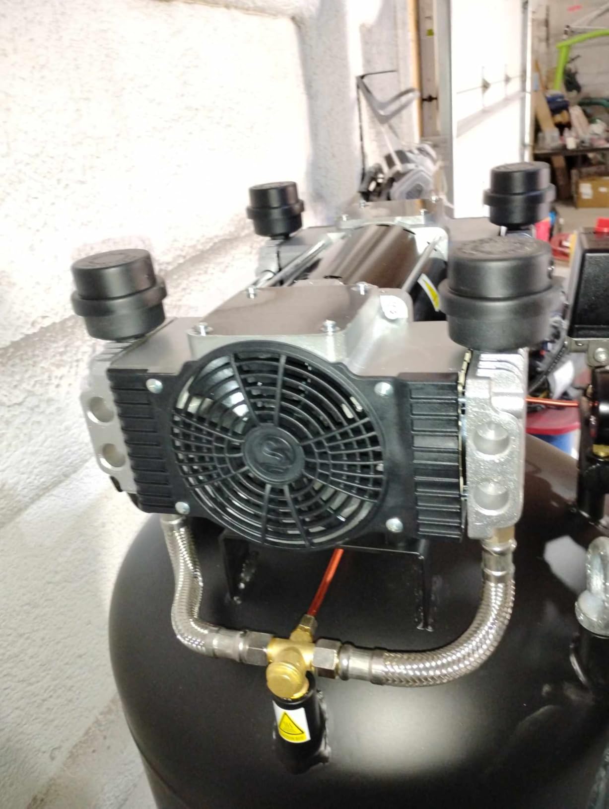 VEVOR Air Compressor 80 Gallon, 2-Stage 145PSI Oil Free Stationary Air Compressor Tank, 6.5HP 15.5SCFM@90 PSI, 86dB Quiet Compressor for Industrial Manufacturing, Construction Sites 3-Phase Power) Customer Review VEVOR Air Compressor 80 Gallon, 2-Stage 145PSI Oil Free Stationary Air Compressor Tank, 6.5HP 15.5SCFM@90 PSI, 86dB Quiet Compressor for Industrial Manufacturing, Construction Sites 3-Phase Power) - Customer Photo 2