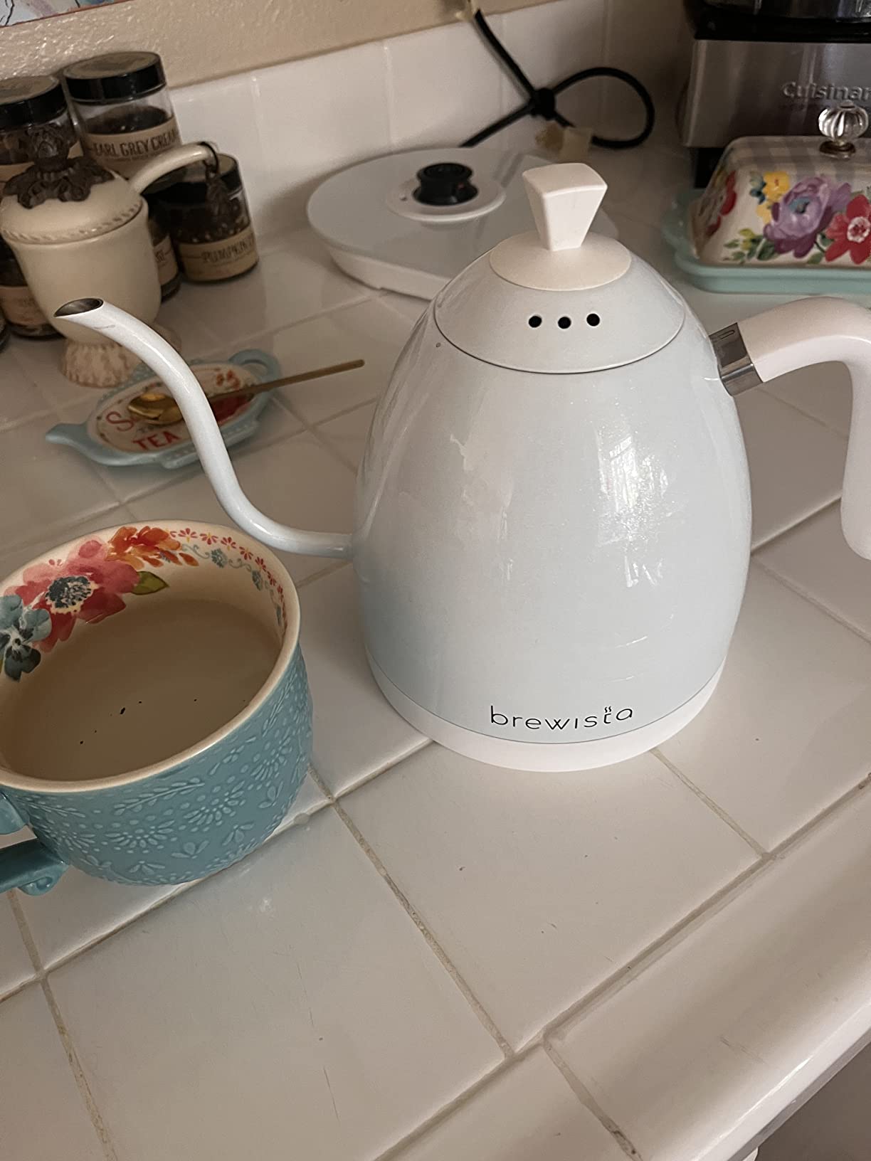 Brewista Artisan Electric Gooseneck Kettle, Water Boiler with LCD Panel, Precise Temperature Control, Fast Boiling and Keep Warm Settings for Pour-Over Coffee & Tea, Café, 1 Liter (Pearl White Base) Customer Review Brewista Artisan Electric Gooseneck Kettle, Water Boiler with LCD Panel, Precise Temperature Control, Fast Boiling and Keep Warm Settings for Pour-Over Coffee & Tea, Café, 1 Liter (Pearl White Base) - Customer Photo 1