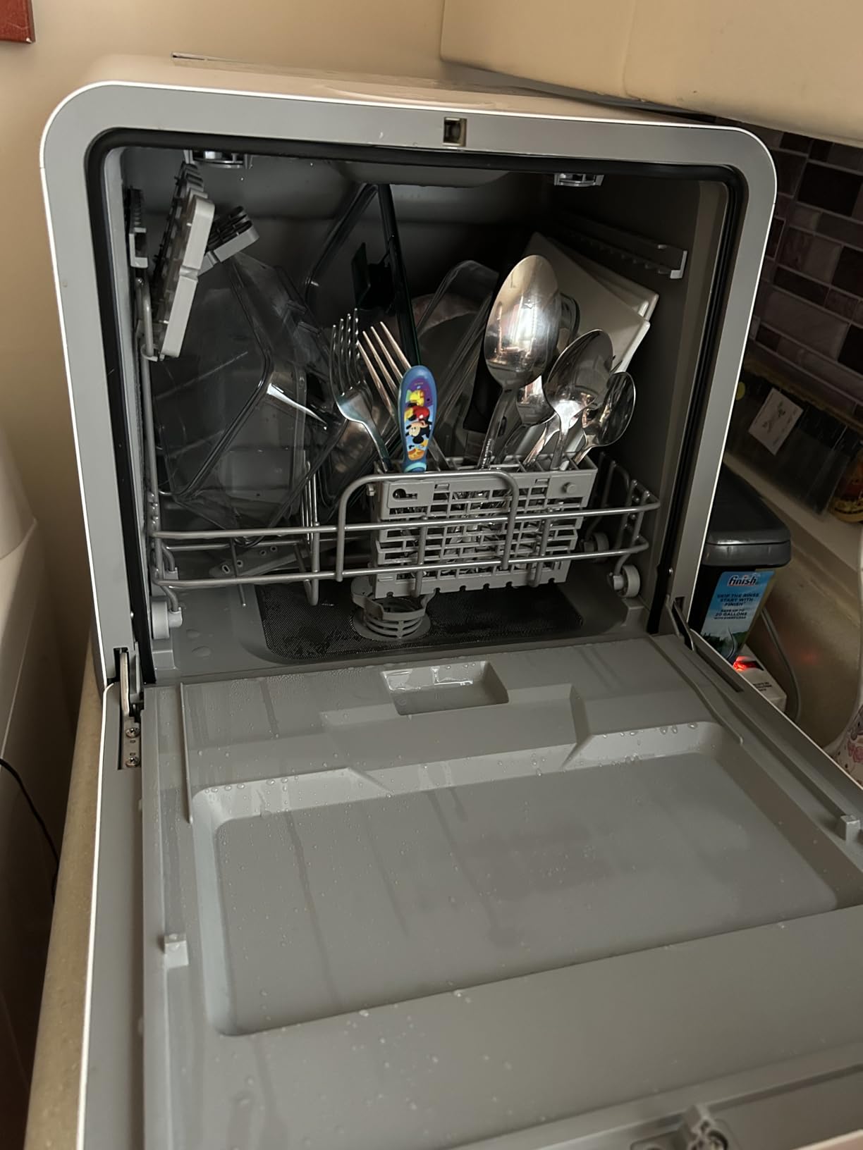 Silonn Portable Countertop Dishwasher, Mini Dishwasher with 5L Water Tank for Apartments/RVs No Hookup Needed, Dish washer with 7 Wash Programs 4 Place Settings 360° Triple Spray System & Auto Air Dry Customer Review Silonn Portable Countertop Dishwasher, Mini Dishwasher with 5L Water Tank for Apartments/RVs No Hookup Needed, Dish washer with 7 Wash Programs 4 Place Settings 360° Triple Spray System & Auto Air Dry - Customer Photo 1