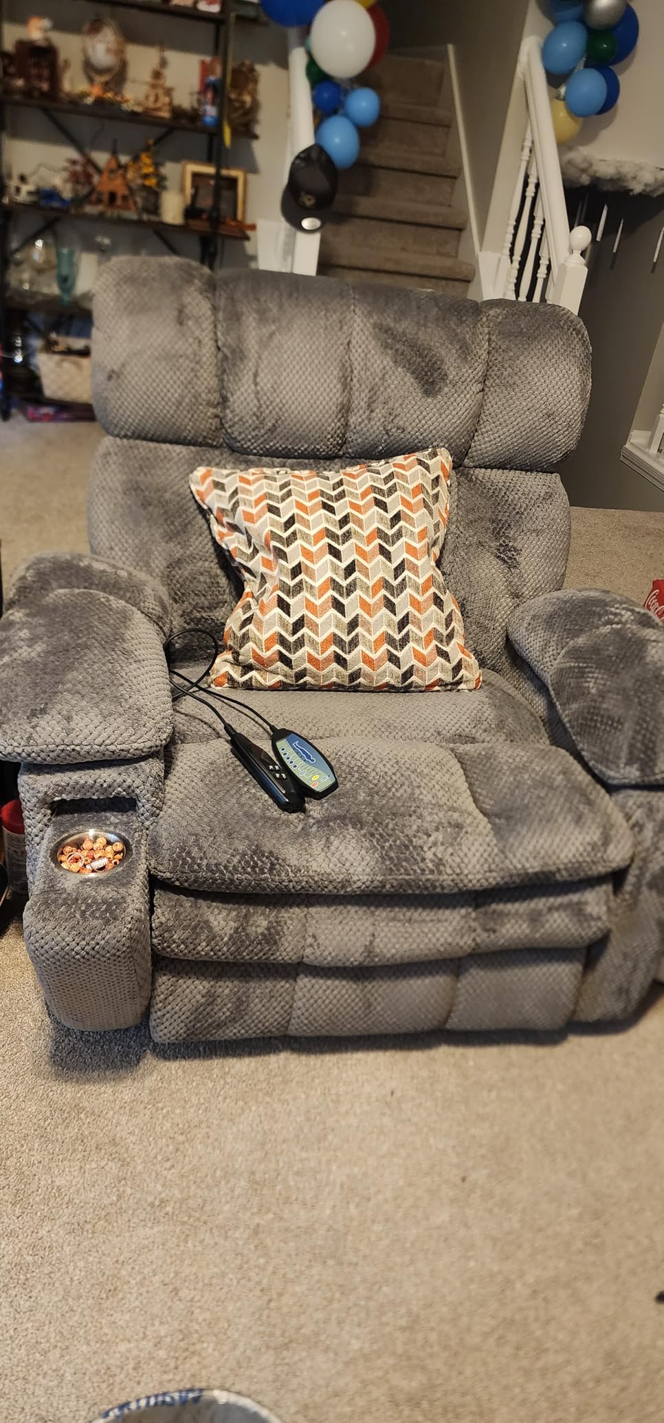 Oversized Power Lift Recliner Chair with Adjustable Headrest for Elderly, Dual Motor Lay Flat Recliner Chair with USB Port, Type C, Big and Tall Recliner with Massage and Heat Customer Review Oversized Power Lift Recliner Chair with Adjustable Headrest for Elderly, Dual Motor Lay Flat Recliner Chair with USB Port, Type C, Big and Tall Recliner with Massage and Heat - Customer Photo 1