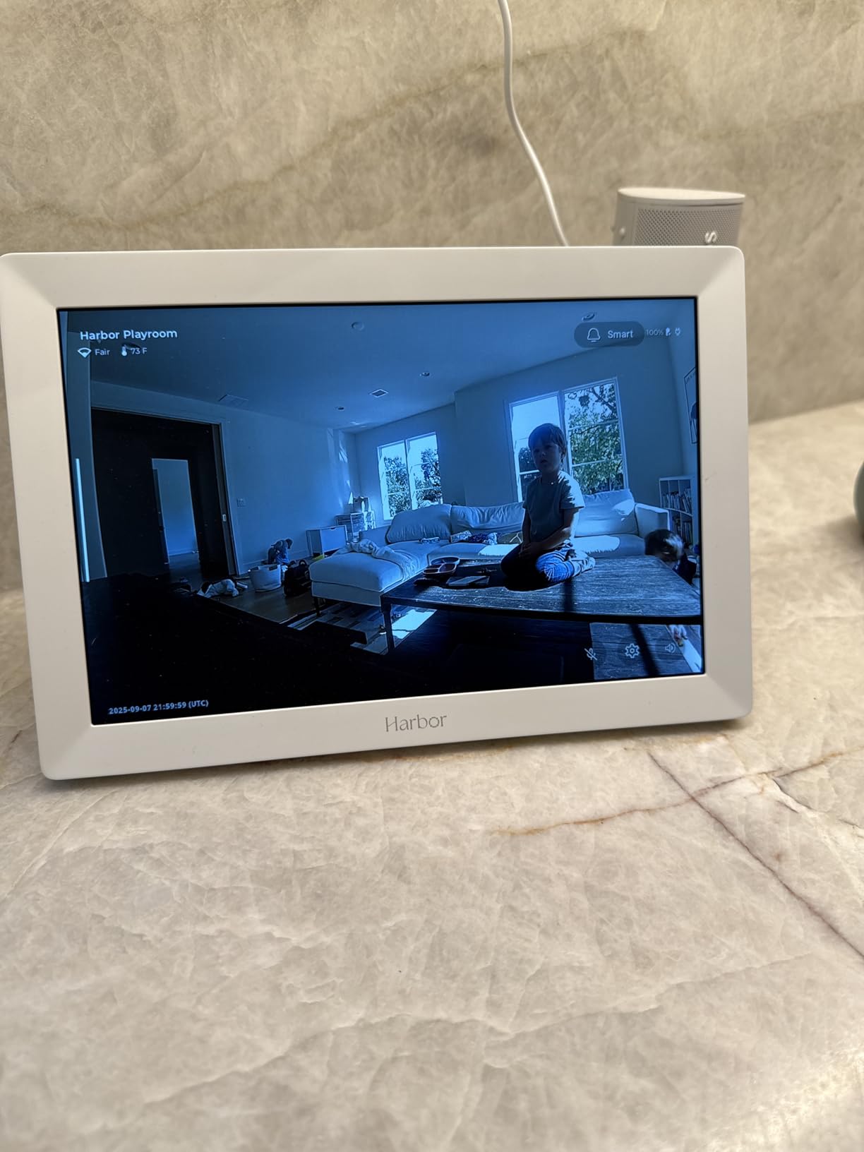Smart Baby Monitor with 10 Smart Baby Monitor with 10