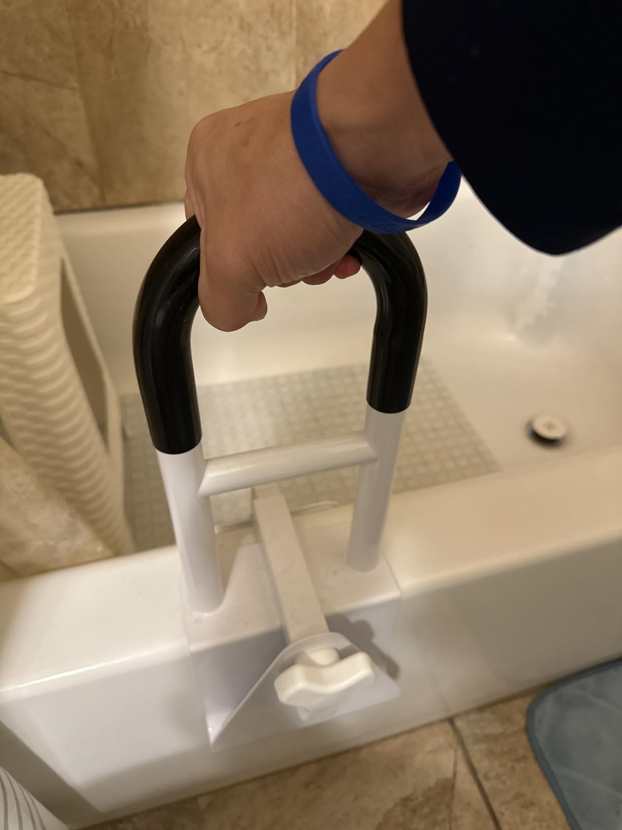 Bathtub Safety Rail: Shower Grab Bar Handle for Seniors, Elderly, and Disabled, Fits 3.1 to 6.7 Inch Tub Walls, Bathroom Safety Bars with Non-Slip Grip, Supports 300 lbs Customer Review Bathtub Safety Rail: Shower Grab Bar Handle for Seniors, Elderly, and Disabled, Fits 3.1 to 6.7 Inch Tub Walls, Bathroom Safety Bars with Non-Slip Grip, Supports 300 lbs - Customer Photo 1