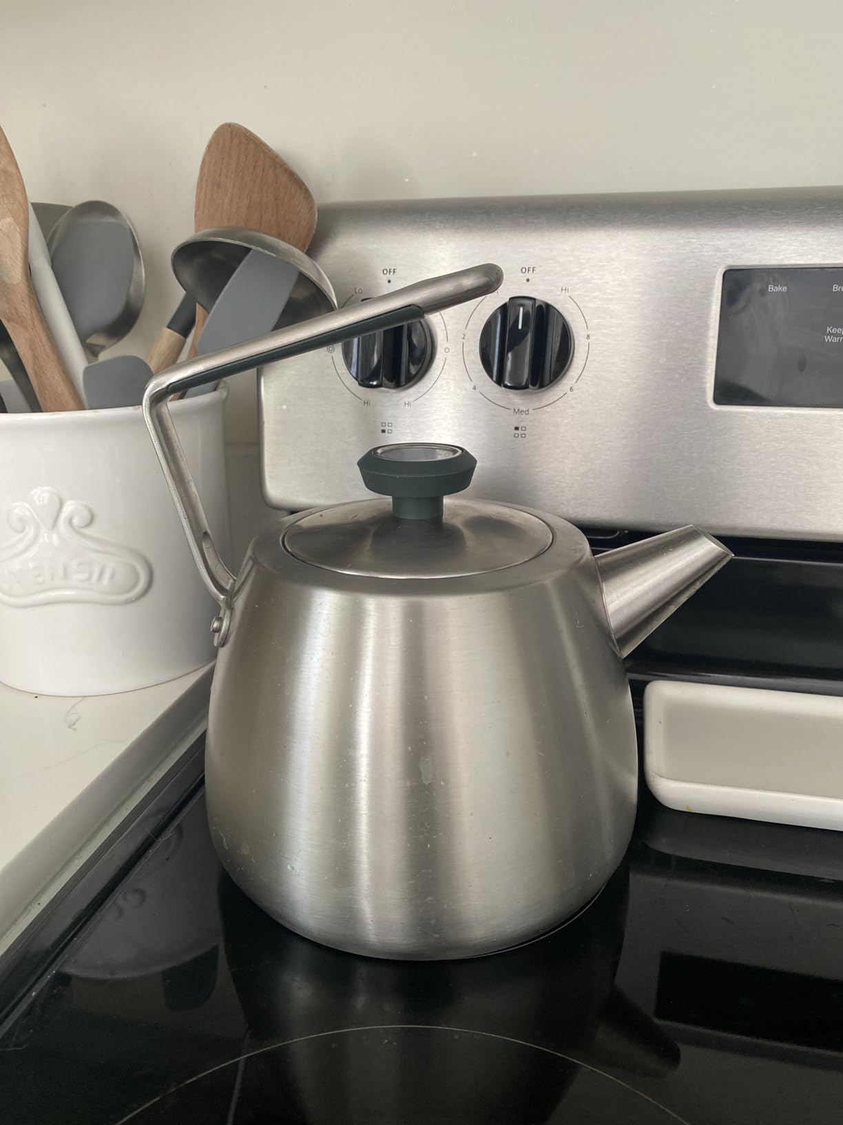 Made In Cookware - 2 QT Kettle - Stainless Steel - With Built-In Temperature Gauge - Includes Handle Sleeve - Induction Compatible Customer Review Made In Cookware - 2 QT Kettle - Stainless Steel - With Built-In Temperature Gauge - Includes Handle Sleeve - Induction Compatible - Customer Photo 1