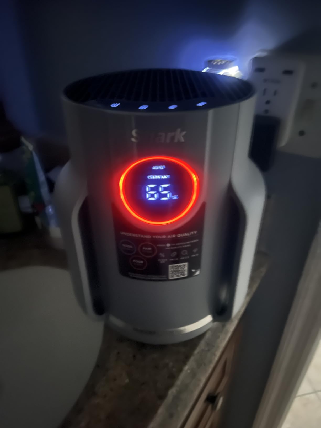 Shark Air Purifier for Home, NeverChange Compact Pro, for Bedroom, Nursery, Home Office, Dorm, HEPA-Exceeding Filter, Captures Pollutants, Pet Dander, Dust, Odor, Smoke, and More, HP071BRN, Winter Fog - Customer Photo 1