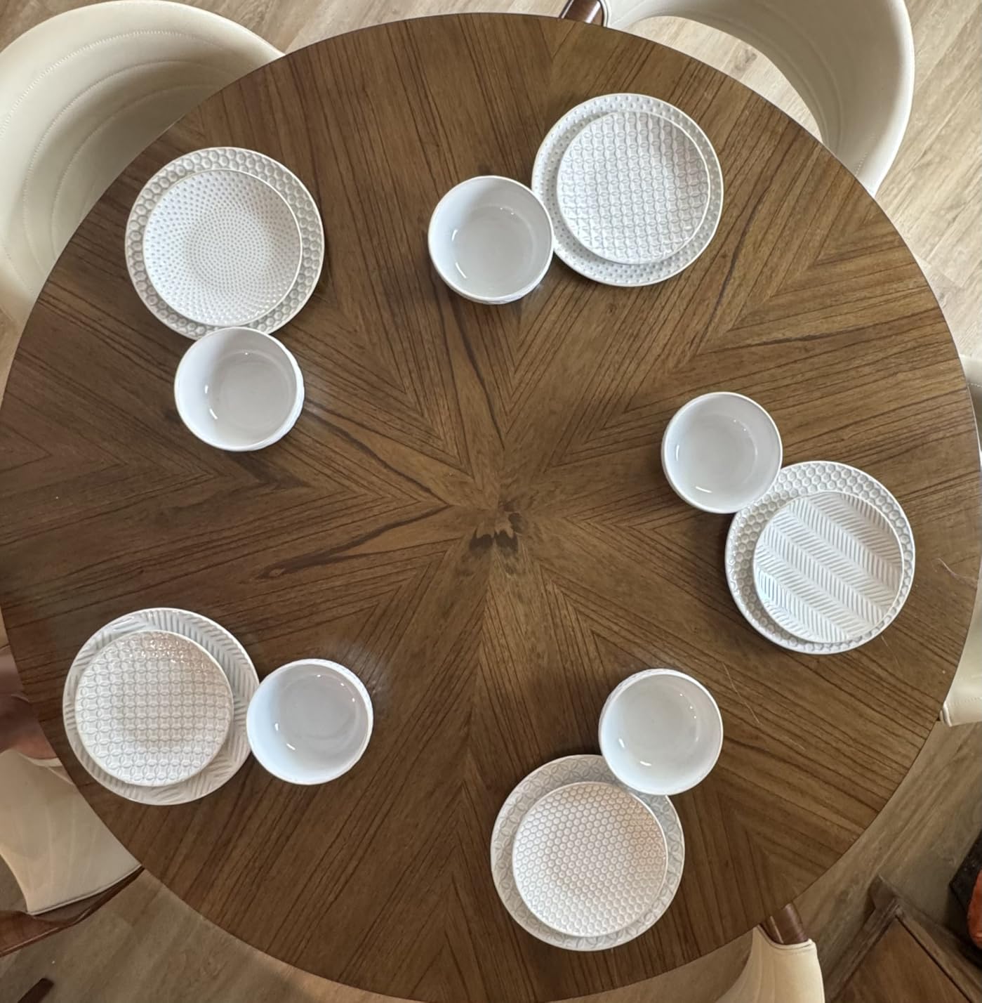 24 Piece Dinnerware Sets for 8, Premium Stoneware Plates and Bowls Sets, Microwave & Dishwasher Safe, Elegant Dishes for Entertaining & Special Occasions – A Stunning Gift for Large Families Customer Review 24 Piece Dinnerware Sets for 8, Premium Stoneware Plates and Bowls Sets, Microwave & Dishwasher Safe, Elegant Dishes for Entertaining & Special Occasions – A Stunning Gift for Large Families - Customer Photo 1