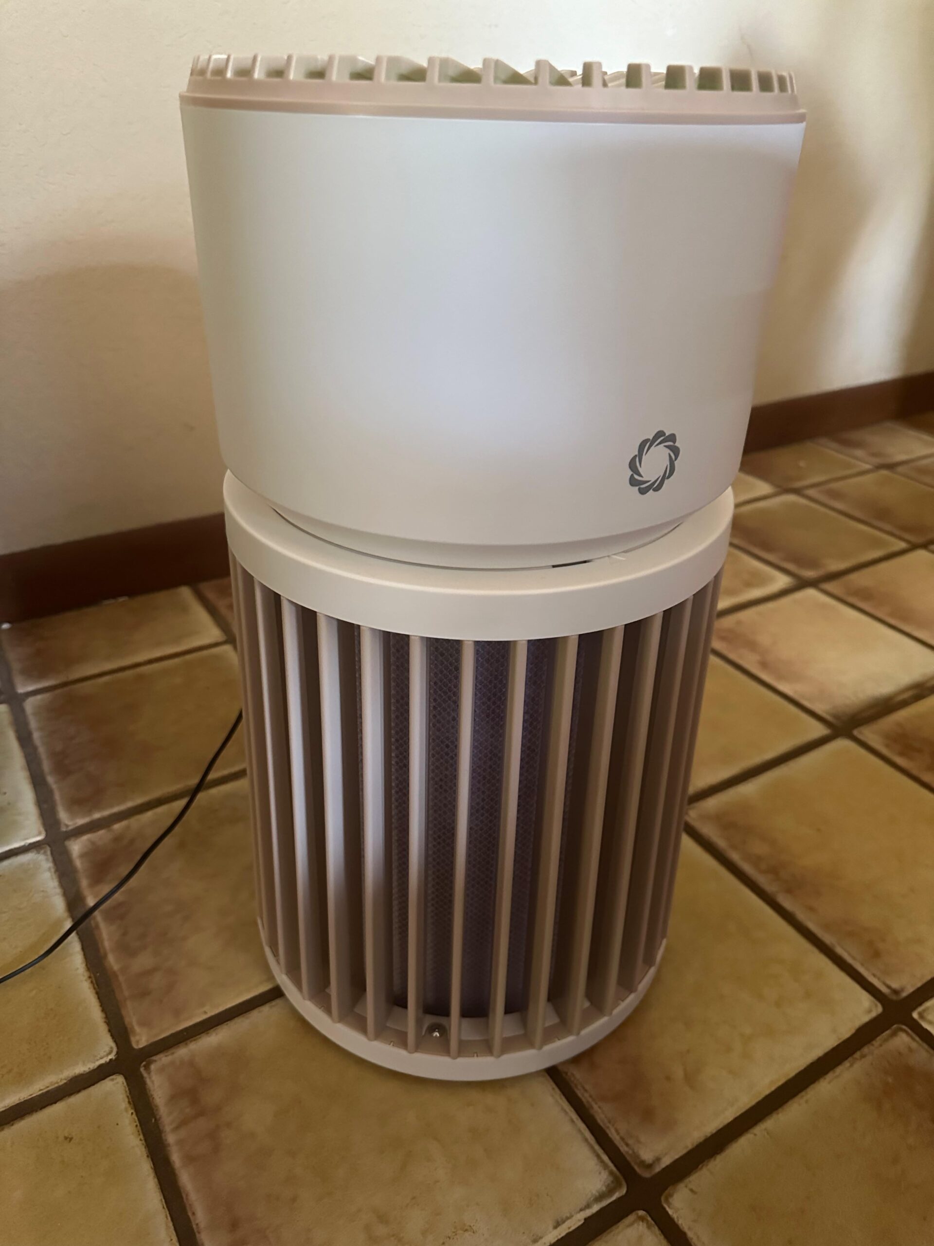 Airthereal Pet Air Purifier for Large Room up to 3500sq.ft - Odor Eliminate H13 Purple Filter - Air Cleaner for Pet Hair, Dander, Cat Urine Odor, Dust, Smoke - PM 2.5 Air Quality Sensor, AGH400-PET Customer Review Airthereal Pet Air Purifier for Large Room up to 3500sq.ft - Odor Eliminate H13 Purple Filter - Air Cleaner for Pet Hair, Dander, Cat Urine Odor, Dust, Smoke - PM 2.5 Air Quality Sensor, AGH400-PET - Customer Photo 2