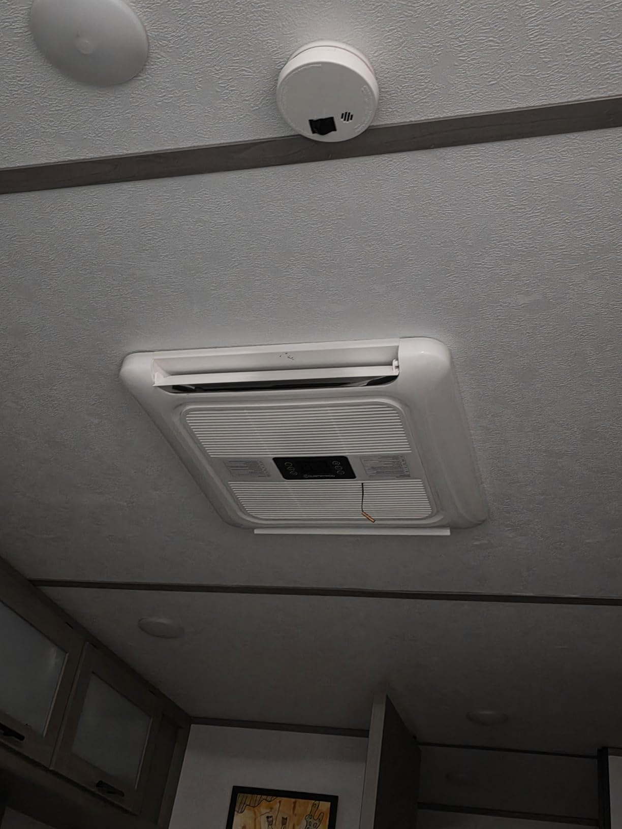 12V DC RV Air Conditioner 10000 BTU RV AC Unit Non-Ducted Rooftop RV Air Conditioners Portable Air Conditioner Quiet Cooling for RVs, Trailers, Fifth Wheel and Food Trucks - Customer Photo 1