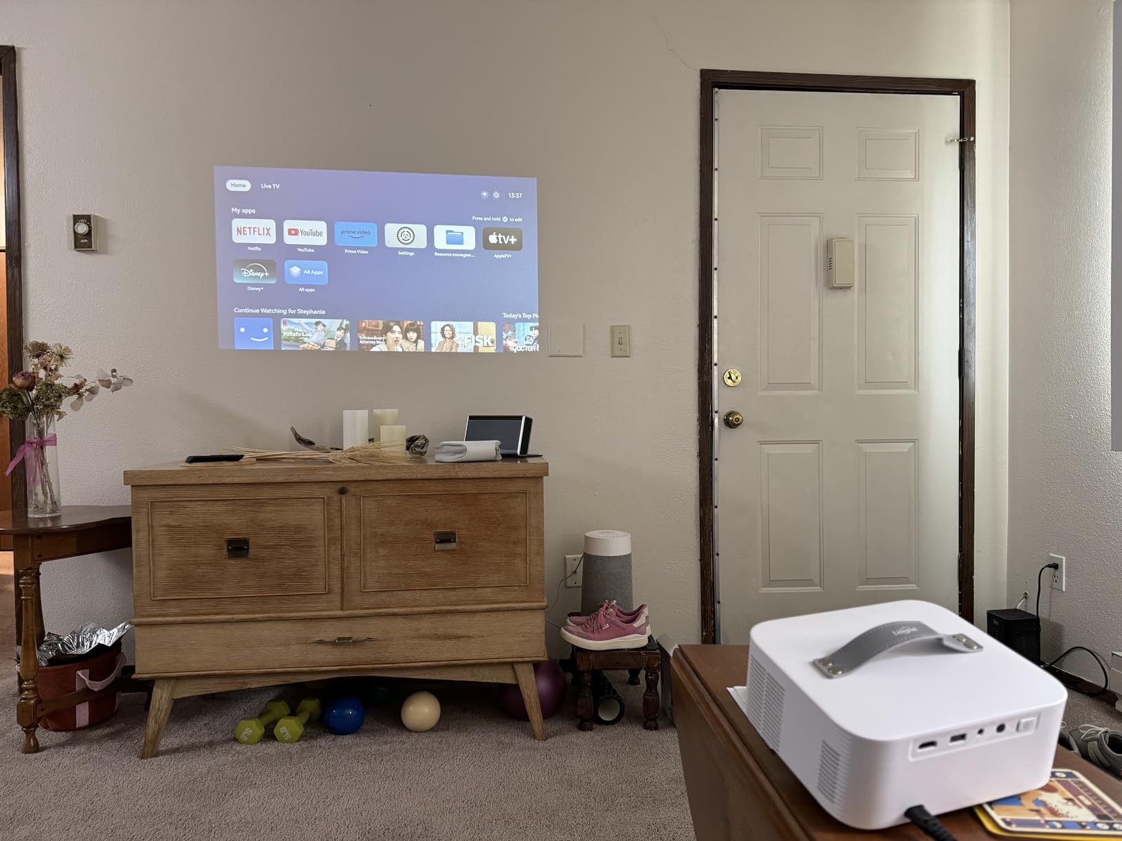 Lisowod L61 Pro AI Smart Projector Customer Review Lisowod L61 Pro AI Smart Projector - Customer Photo 1